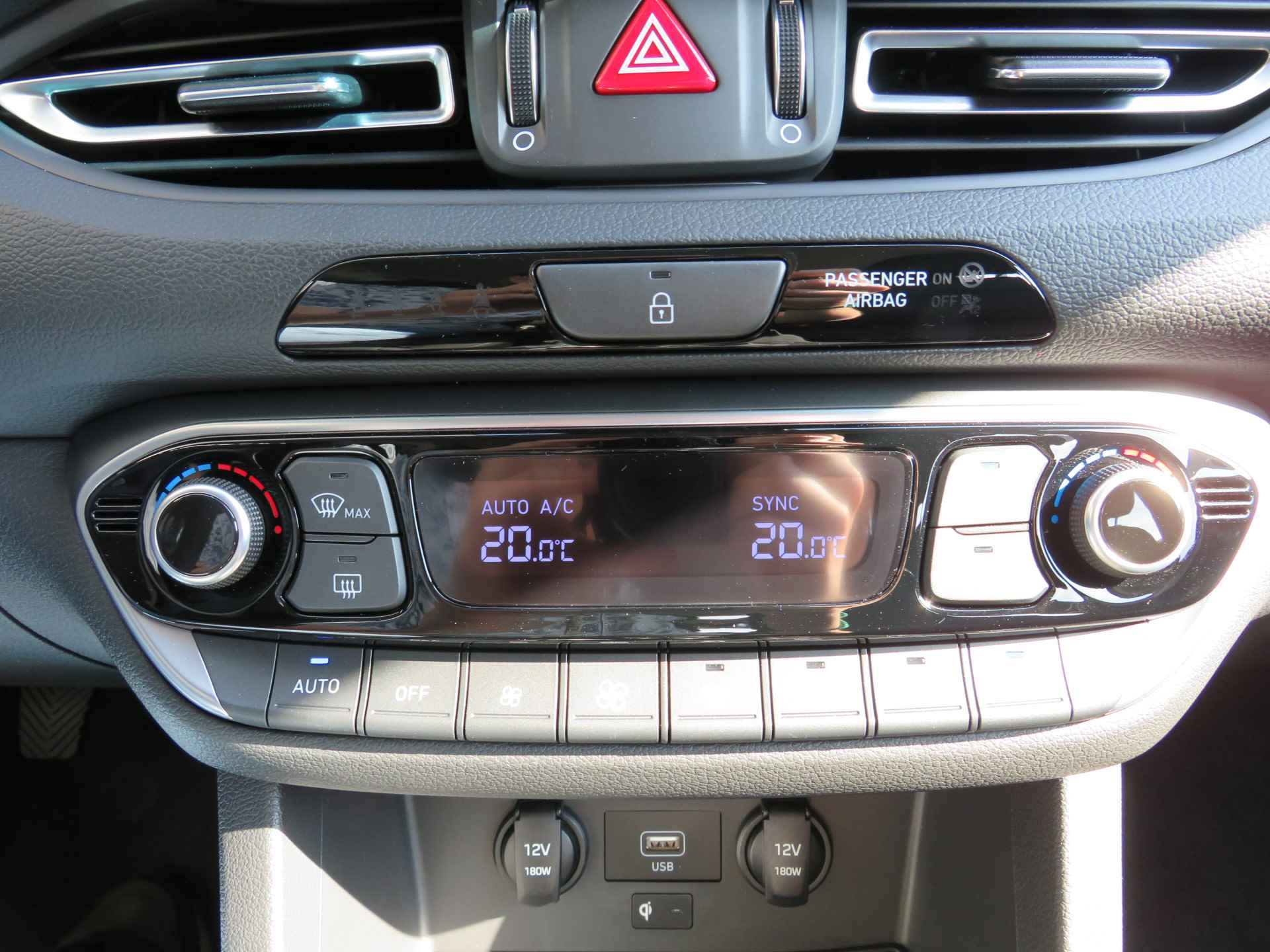 Hyundai i30 Wagon 1.0 T-GDi MHEV Comfort Smart | VAN € 34.130,00 VOOR €31.130,00 | UIT VOORRAAD LEVERBAAR - 24/31