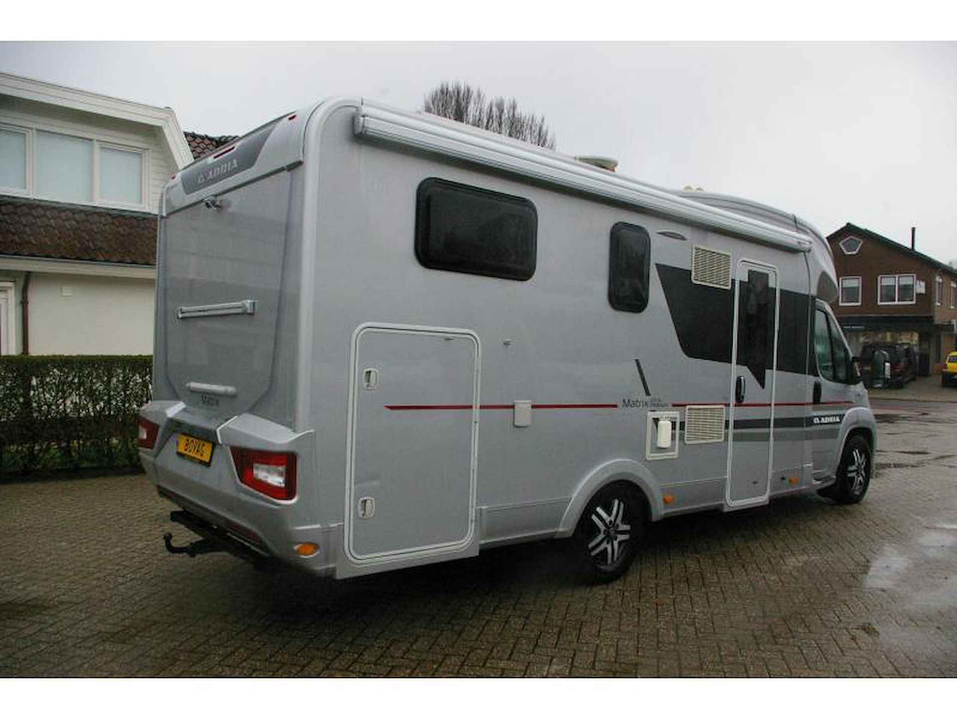 Adria Matrix Platinum 670 SL Enkele bedden, Hefbed. - 3/25