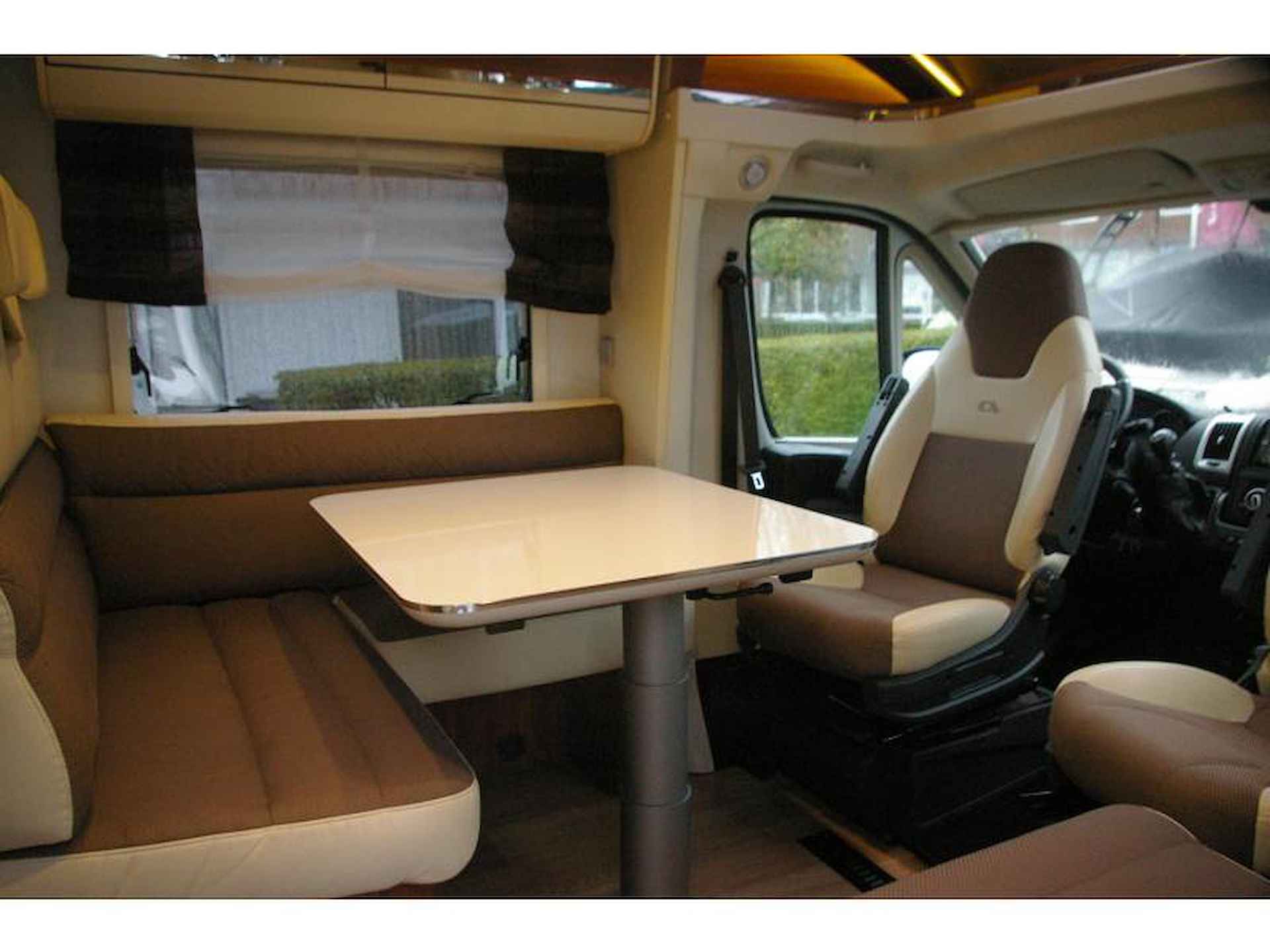 Adria Matrix Platinum 670 SL Enkele bedden, Hefbed. - 11/25