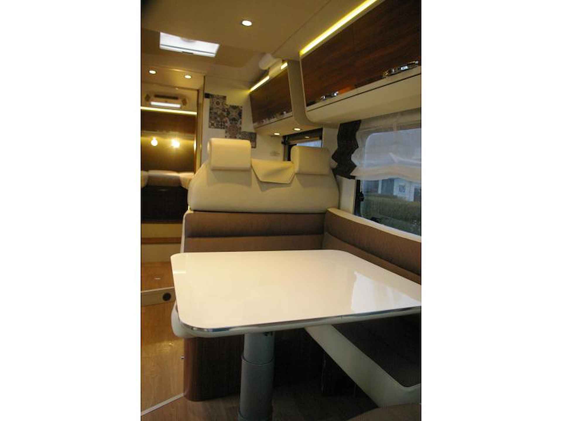 Adria Matrix Platinum 670 SL Enkele bedden, Hefbed. - 17/25