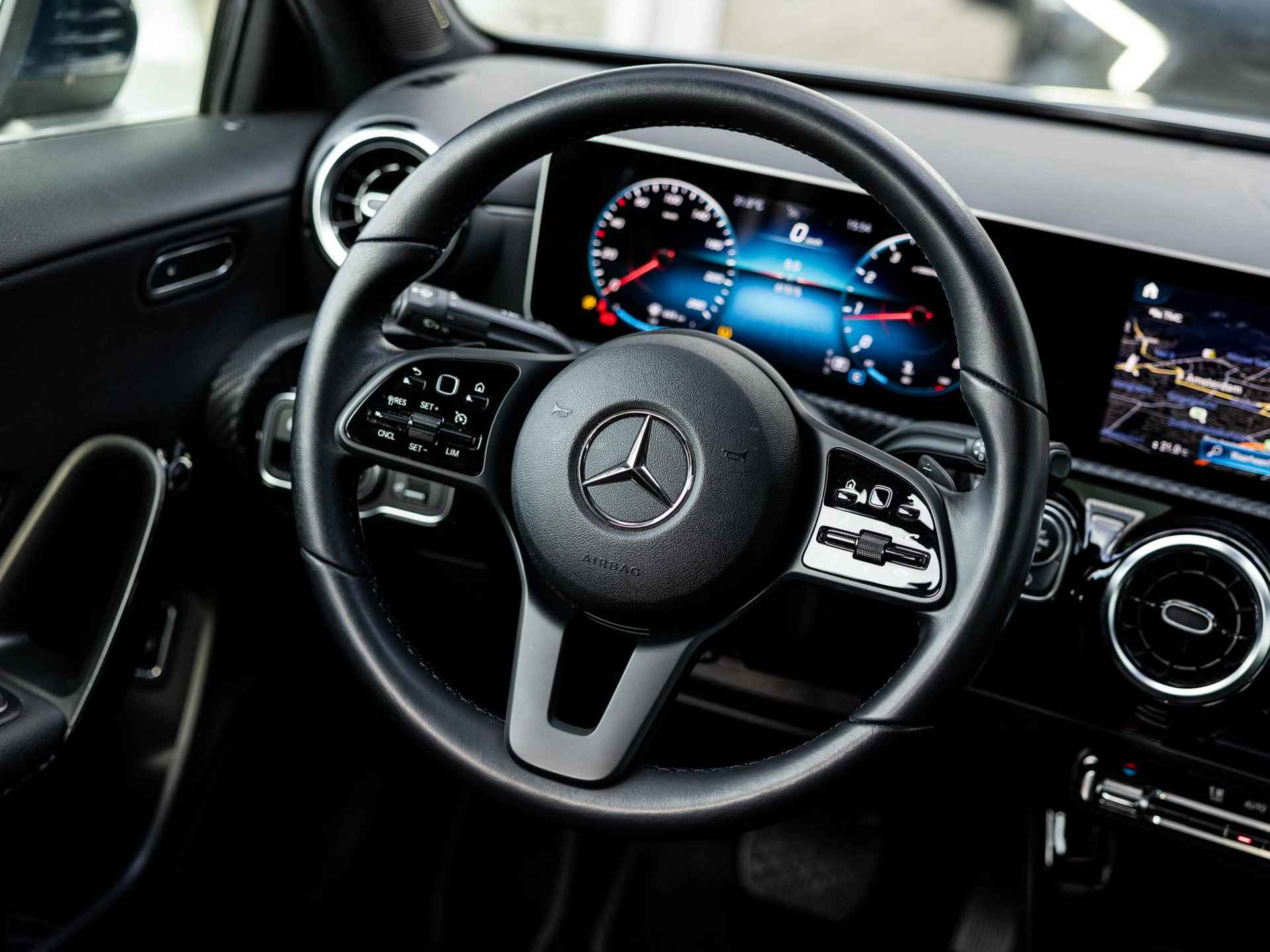 Mercedes-Benz A-klasse 180 Business Solution | Half-Leder | Navi | ECC | PDC | LMV | Cam | LED | TREKHAAK - 15/44