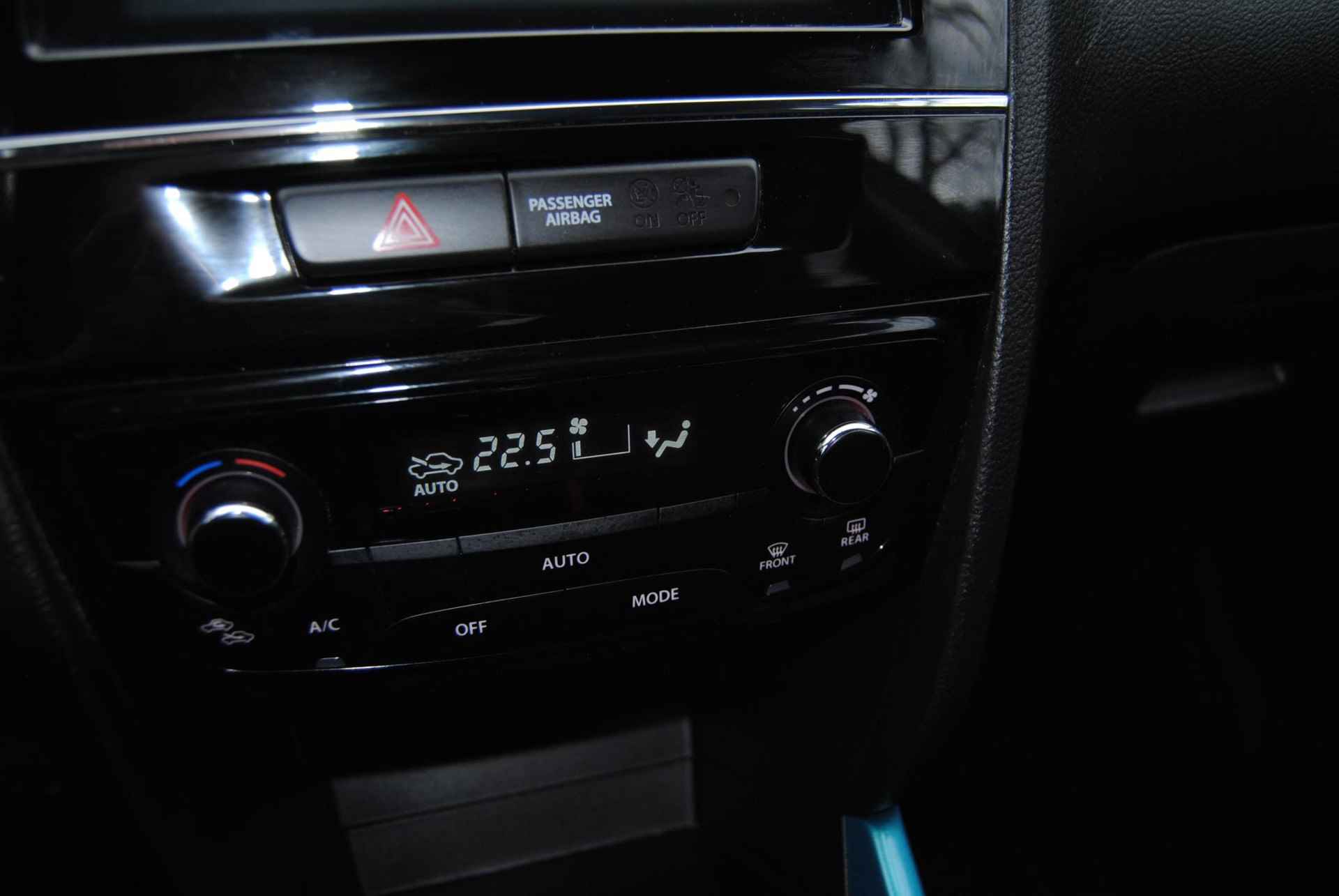 Suzuki Vitara 1.6 Exclusive Originele NL , Lage km stand NAP, Dealer onderhouden, Navigatie - 15/35
