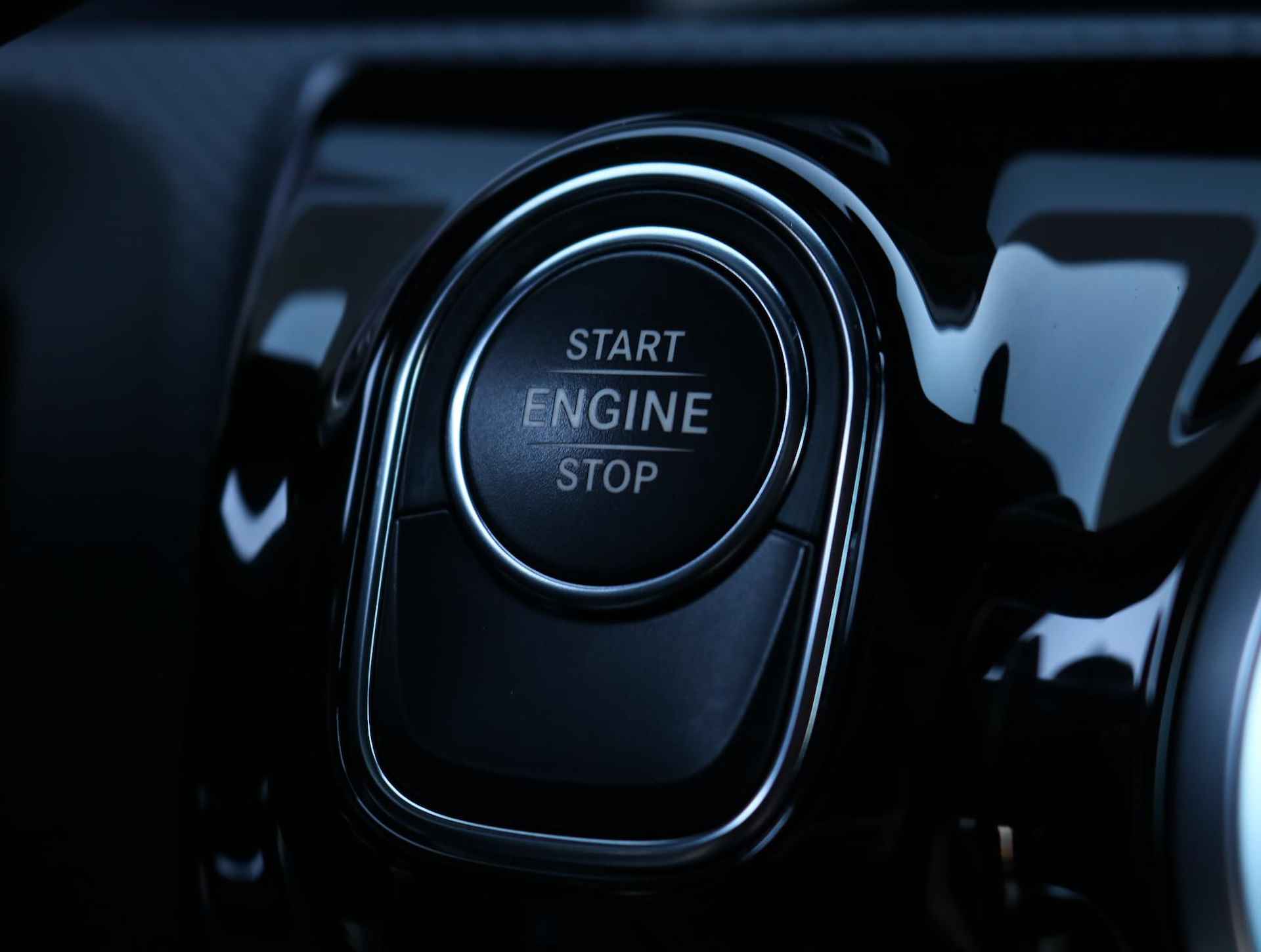 Mercedes-Benz A-Klasse 250 e Plugin Hybrid AMG Line | Night pakket | Sfeerverlichting - 19/22