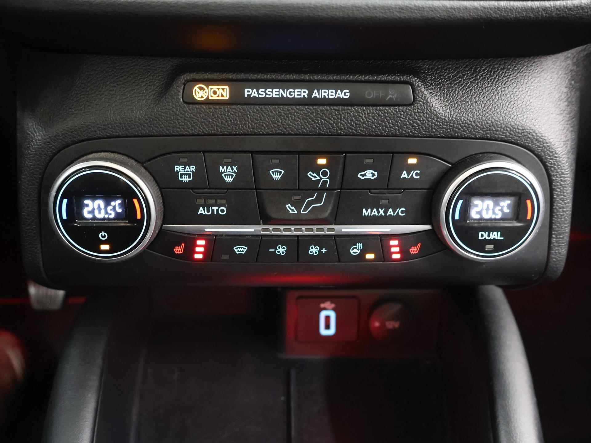 Ford Focus Wagon 1.0 EcoBoost Vignale | Panoramadak | Winterpack | LED koplampen | Elekt Achterklep | - 25/44