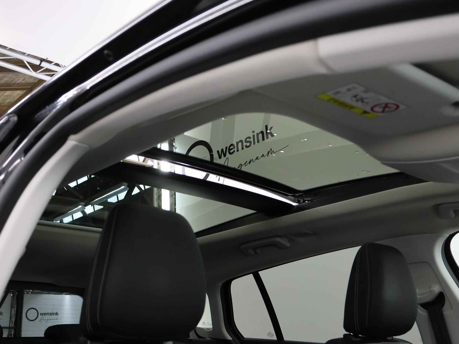 Ford Focus Wagon 1.0 EcoBoost Vignale | Panoramadak | Winterpack | LED koplampen | Elekt Achterklep | - 30/44
