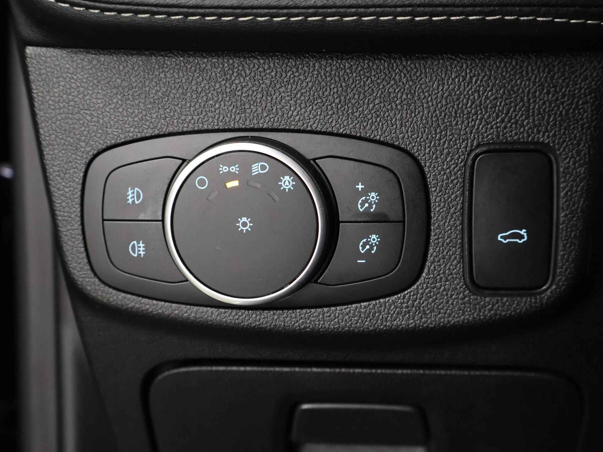 Ford Focus Wagon 1.0 EcoBoost Vignale | Panoramadak | Winterpack | LED koplampen | Elekt Achterklep | - 36/44