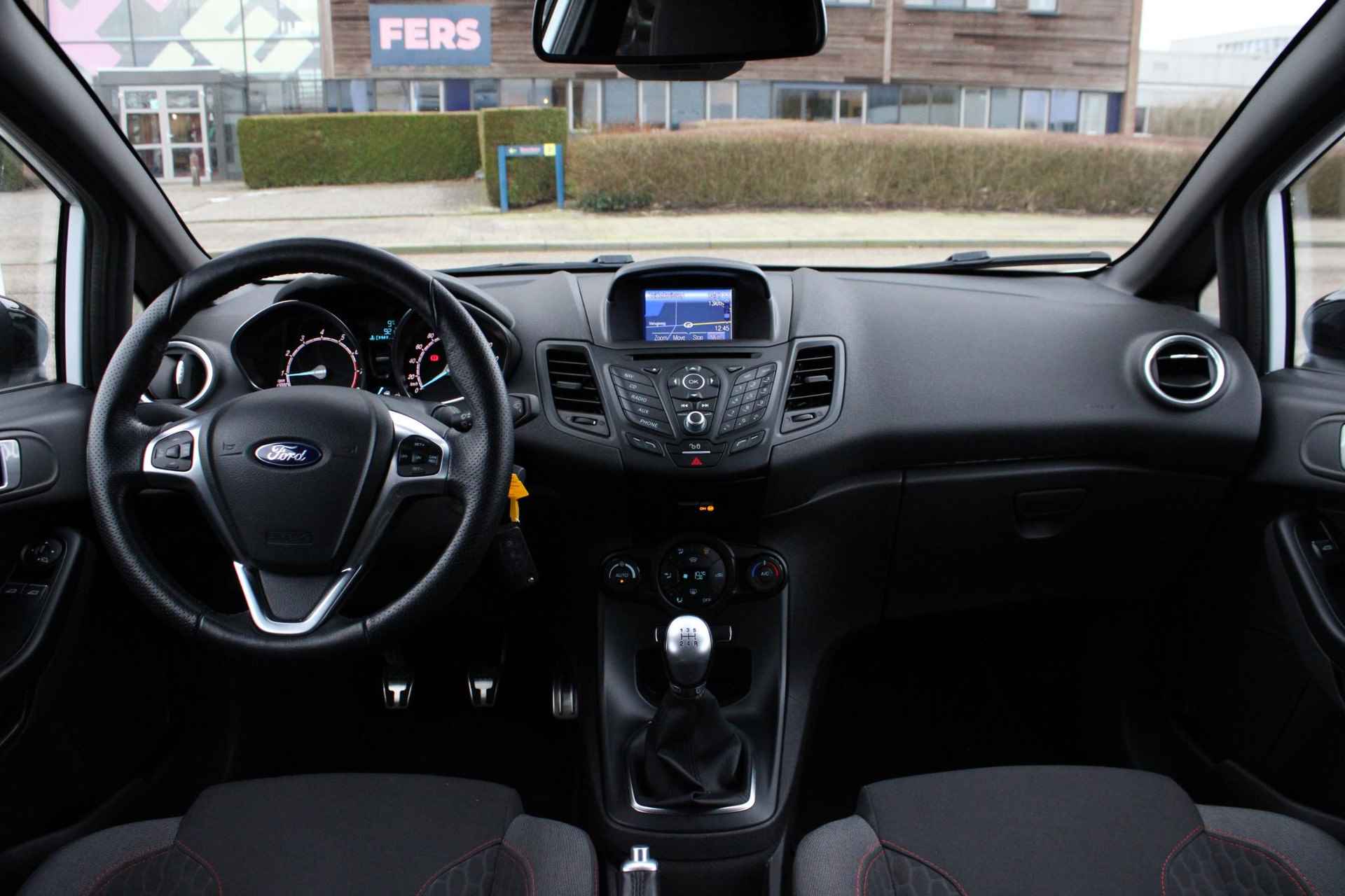 Ford Fiesta 1.0 EcoBoost ST Line 125 pk | Climate Control | Navigatie | Cruise Control | Parkeersensoren | Dealer onderhouden | - 28/29