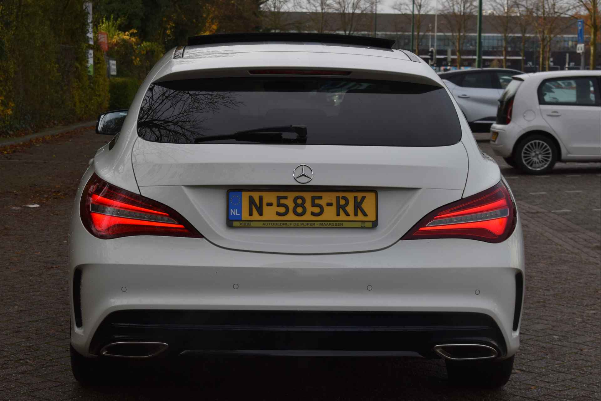 Mercedes-Benz CLA-Klasse Shooting Brake 200 White-Art Edition AMG Night pakket | Open dak | Stoelverwarming | Carplay | Camera | Sfeerverl | Onderh.historie - 9/67