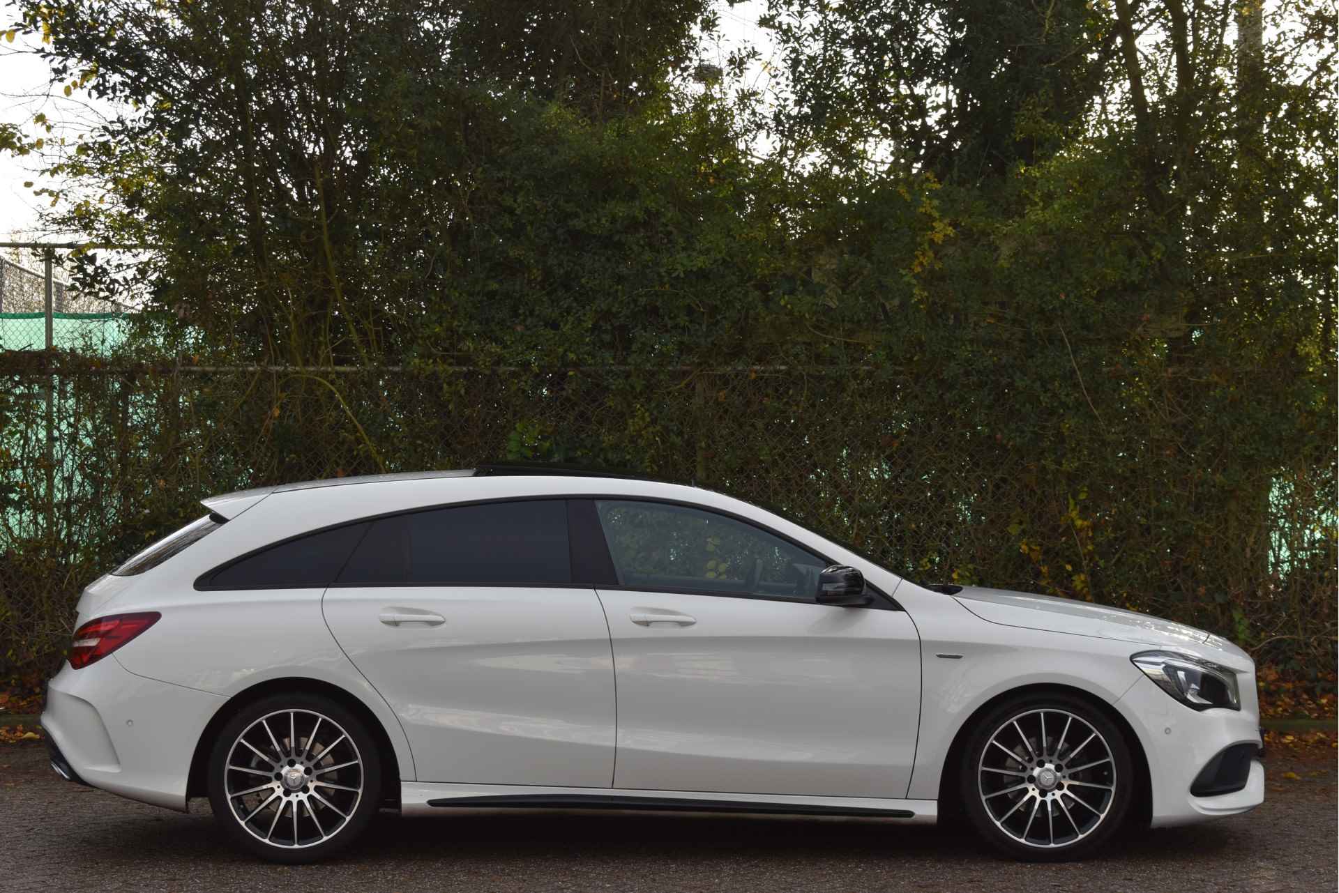 Mercedes-Benz CLA-Klasse Shooting Brake 200 White-Art Edition AMG Night pakket | Open dak | Stoelverwarming | Carplay | Camera | Sfeerverl | Onderh.historie - 25/67