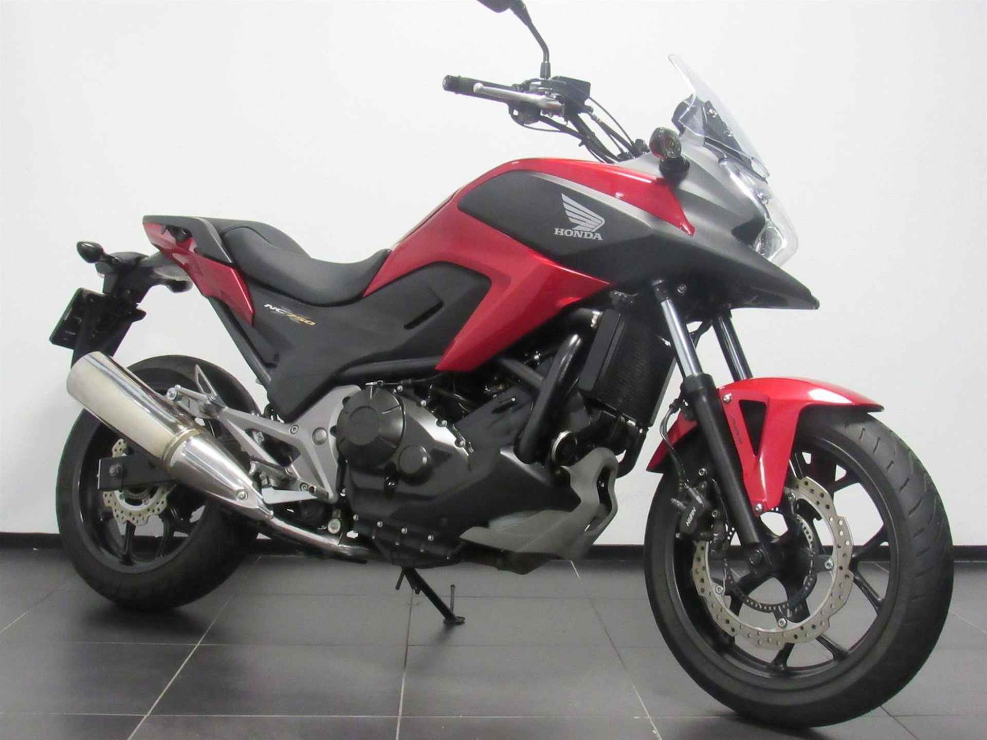 HONDA NC 750 X ABS - 2015 - 2/14