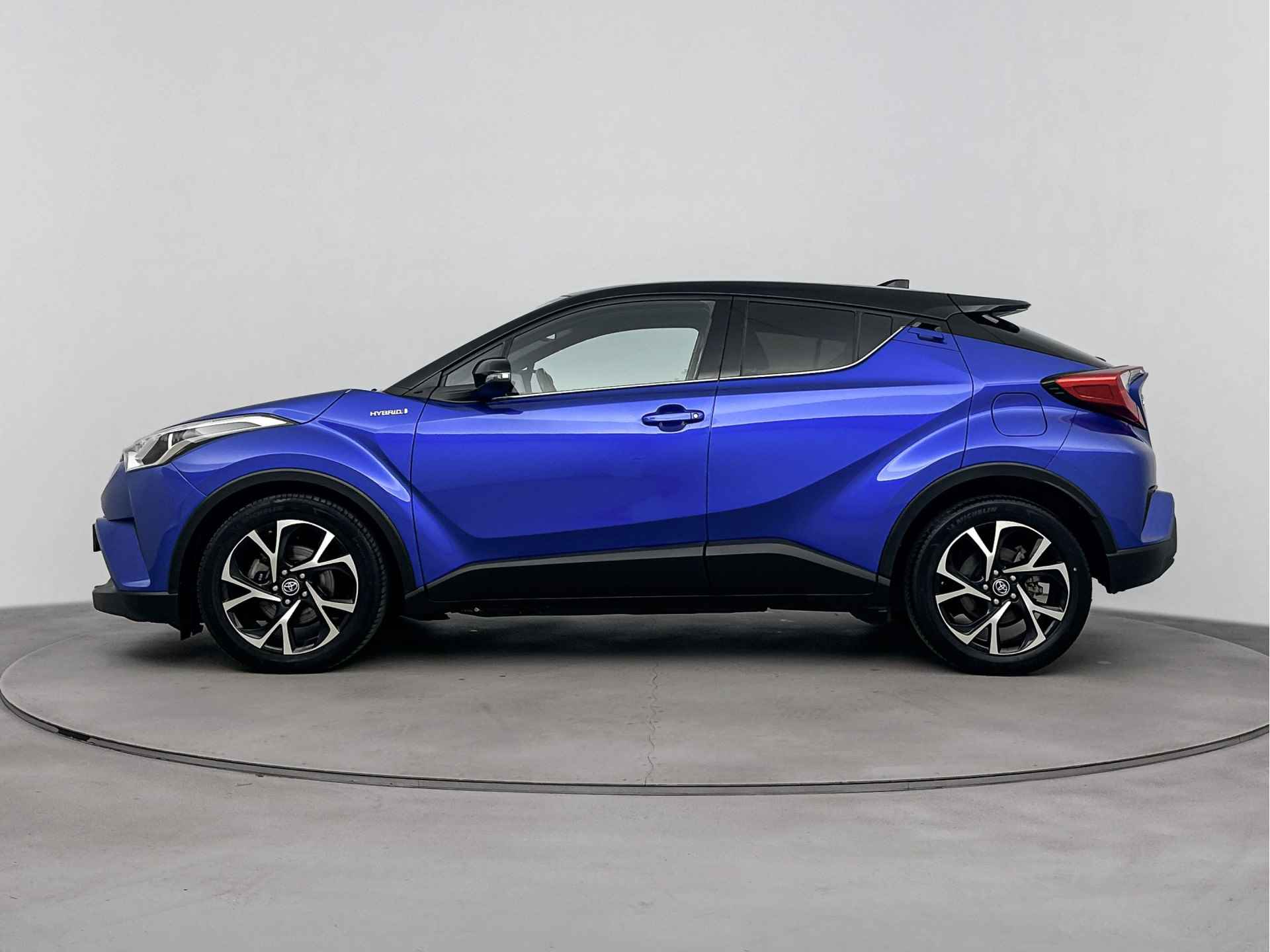 Toyota C-HR 1.8 Hybrid Bi Tone Limited | Stoelverwarming | Cruise Control Adaptief | Trekhaak | - 4/38