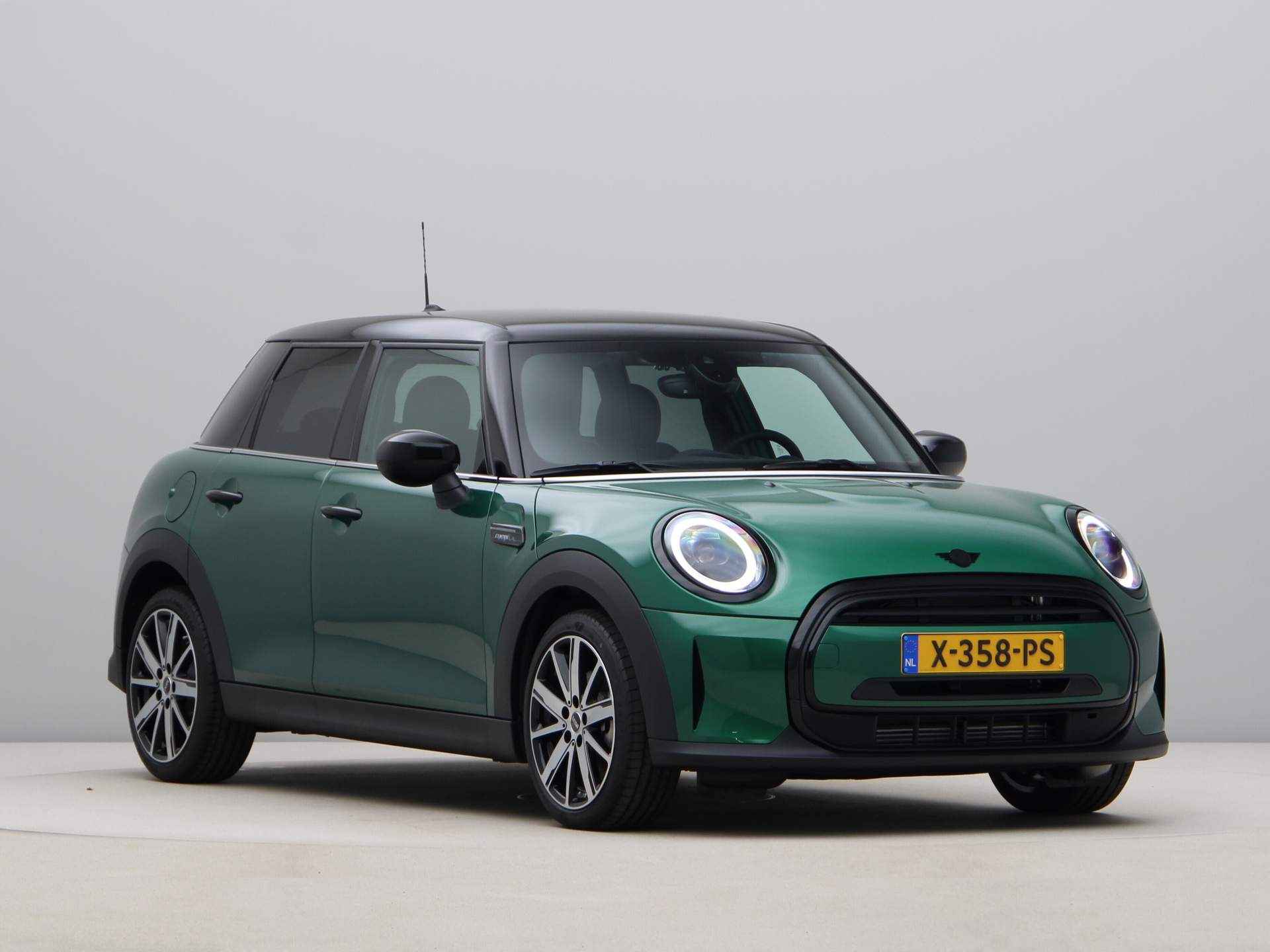 MINI 5-deurs Cooper Camden Edition Aut. - 8/22