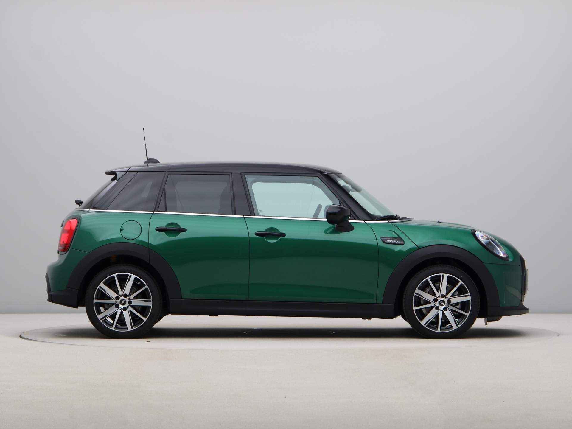 MINI 5-deurs Cooper Camden Edition Aut. - 9/22