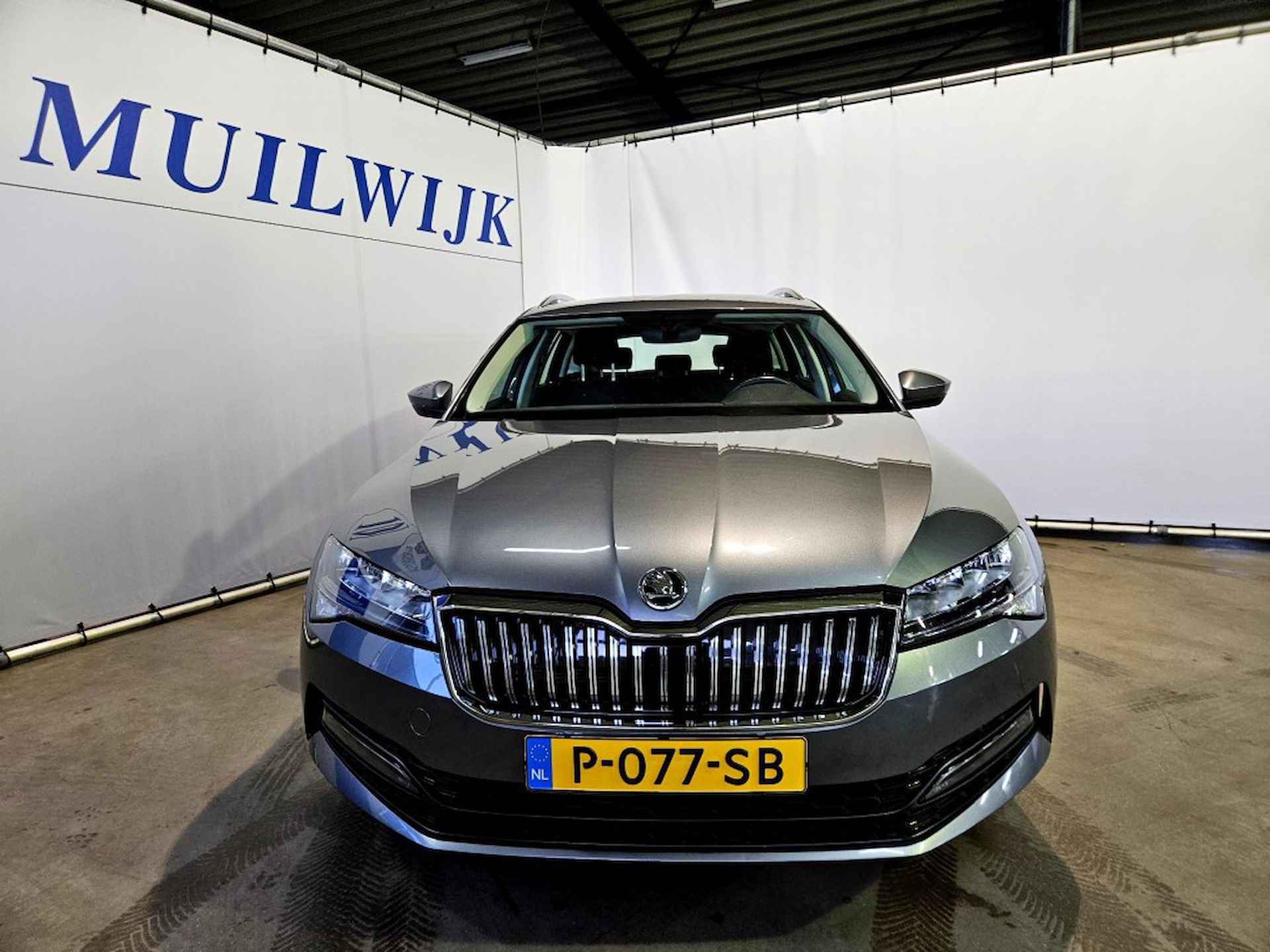 SKODA Superb Combi 1.5 TSI 150 PK ACT Business Edition / Trekhaak / NL Auto - 6/50