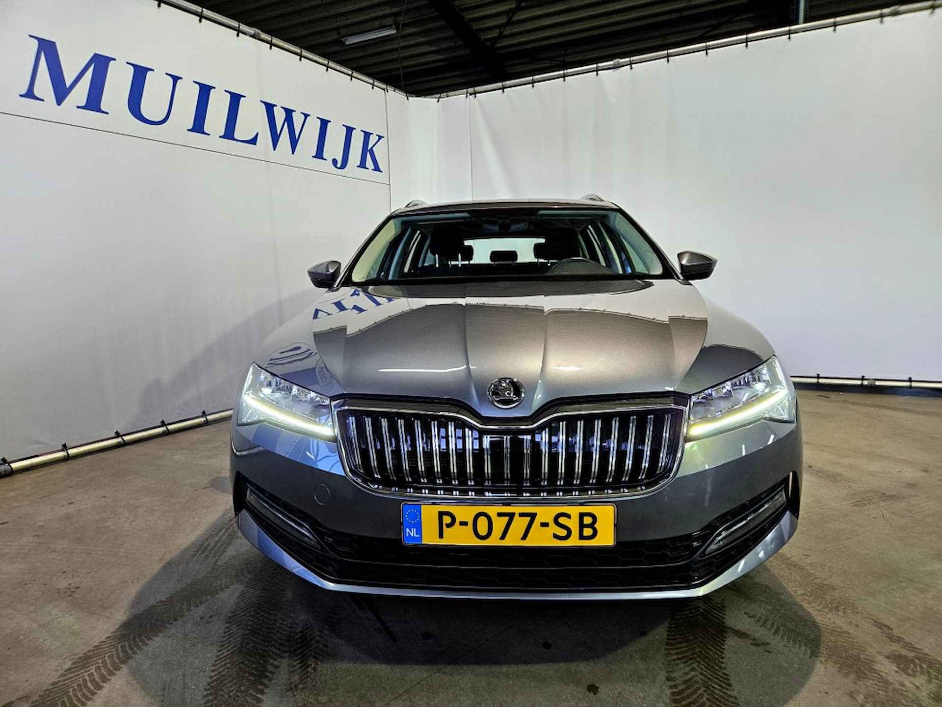 SKODA Superb Combi 1.5 TSI 150 PK ACT Business Edition / Trekhaak / NL Auto - 7/50