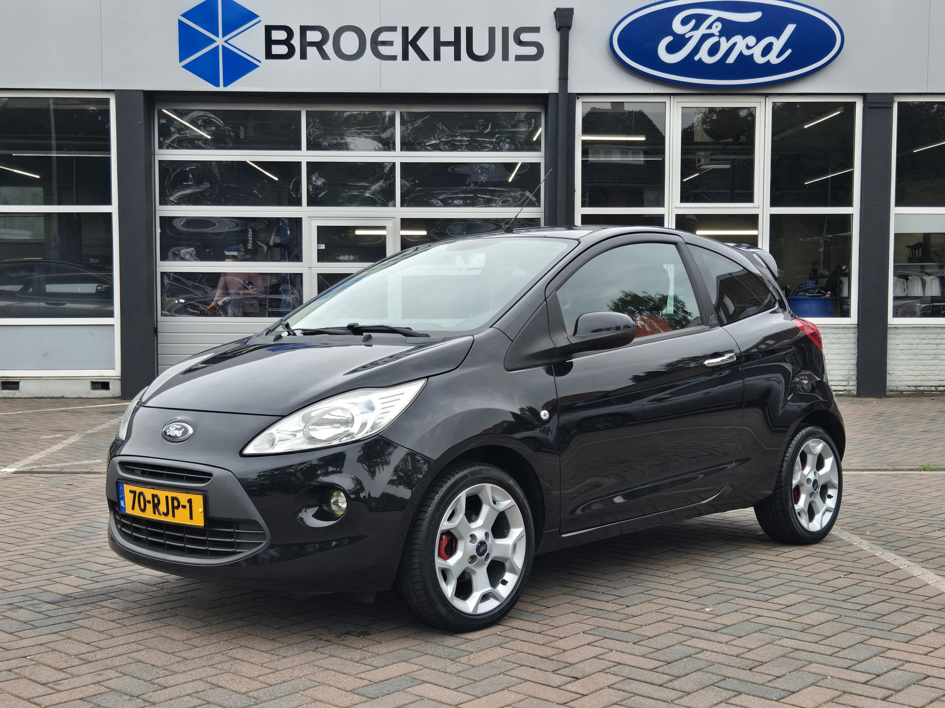 Ford Ka 1.2 TITANIUM X | ORIGINEEL NL | AIRCO | 15'' LMV | ACHTER SPOILER | ELEKTR. RAMEN |