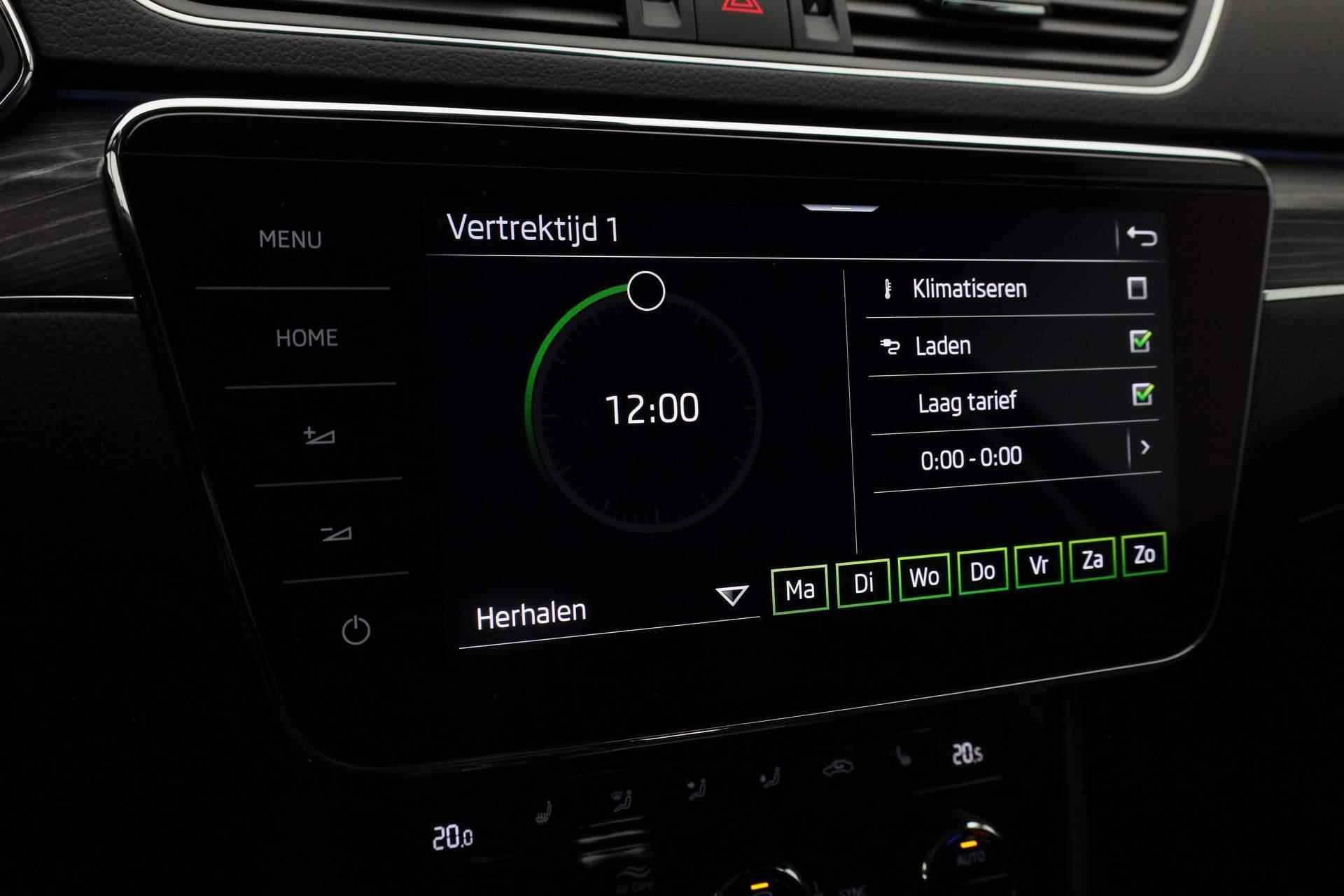 Skoda Superb Combi 1.4 TSI 218PK DSG iV Style | Pano | Trekhaak | Matrix LED | Leder/alcantara | Navi Columbus | 360 Camera | CANTON | Geheugenstoel | Stoel-/achterbankverwarming | Adaptief onderstel - 31/48