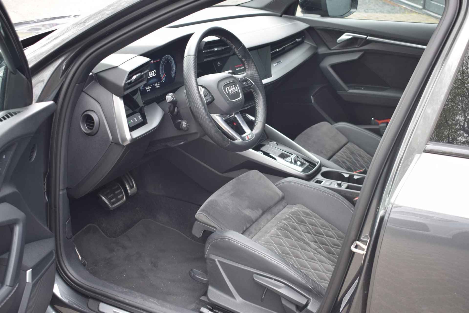 Audi A3 Sportback 35 TFSI S edition / S-Line / Stoelverwarming / Matrix / Virtual cockpit - 7/69