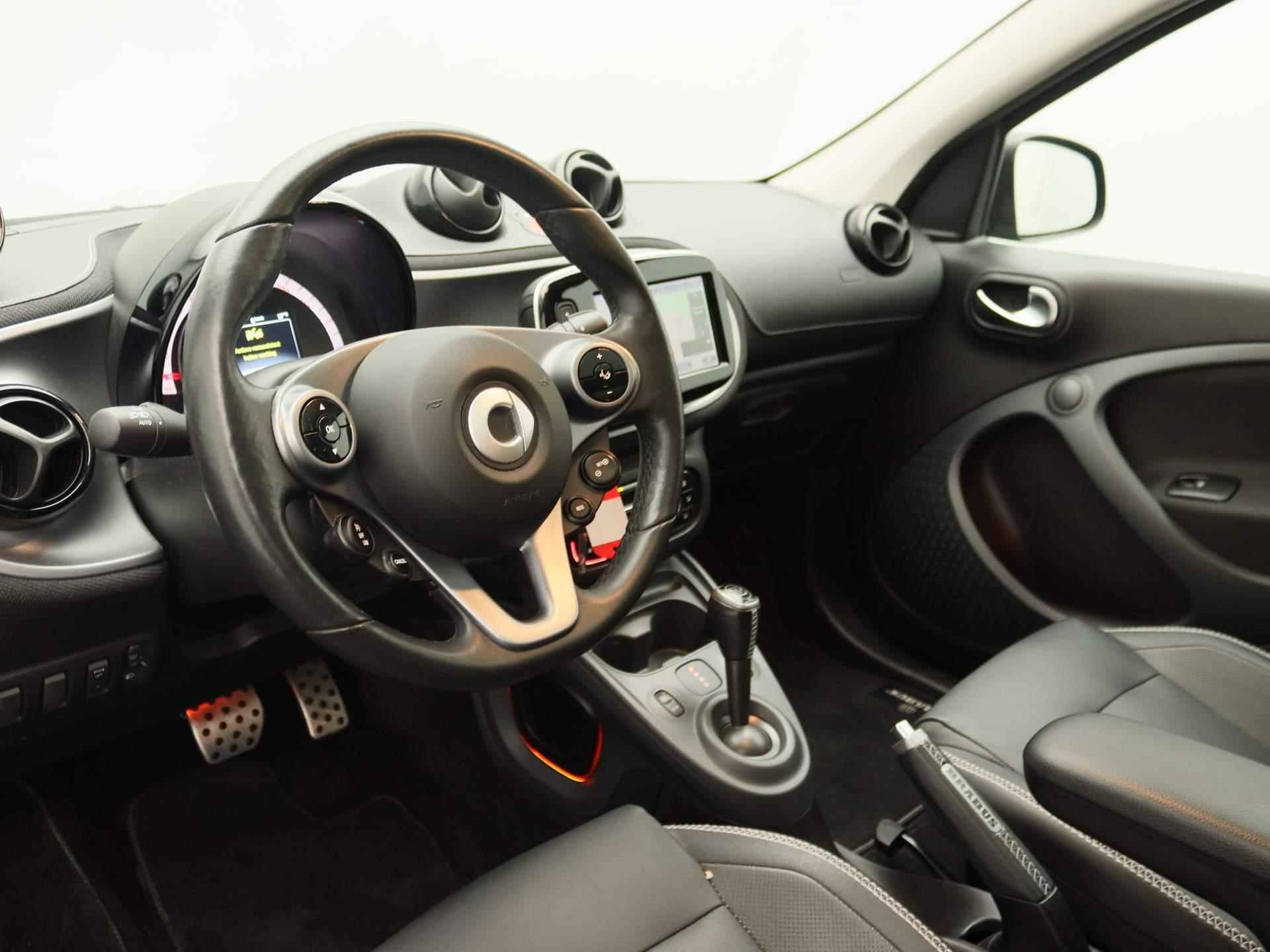 smart forfour EQ BRABUS Style 18 kWh | Climate Control | Cruise Control | Panoramadak | Navigatie | Parkeersensoren & Achteruitrijcamera | - 21/25