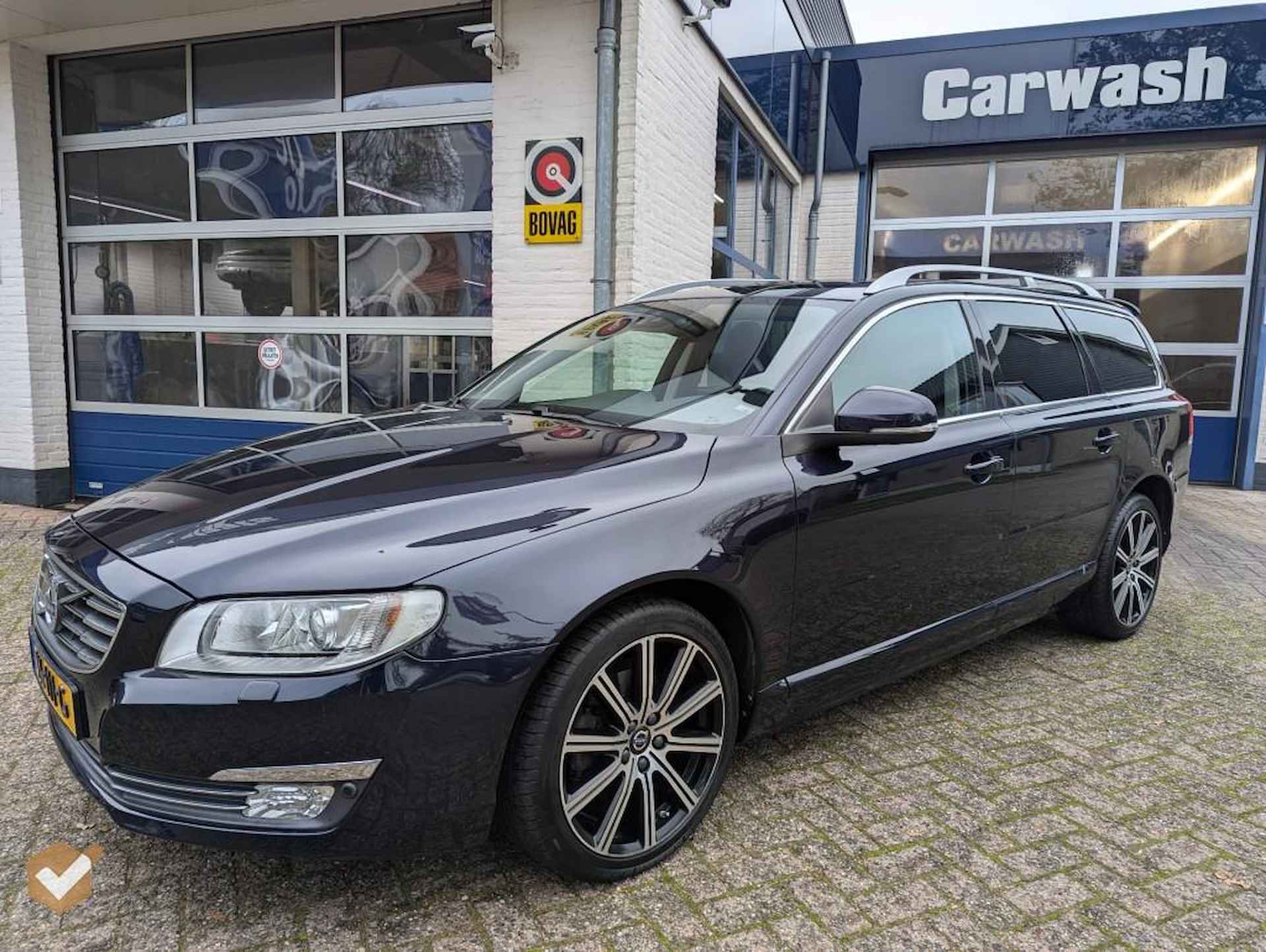 VOLVO V70 2.0 T4 191pk Polar+ Automaat NL-Auto *Geen Afl. kosten* - 2/66