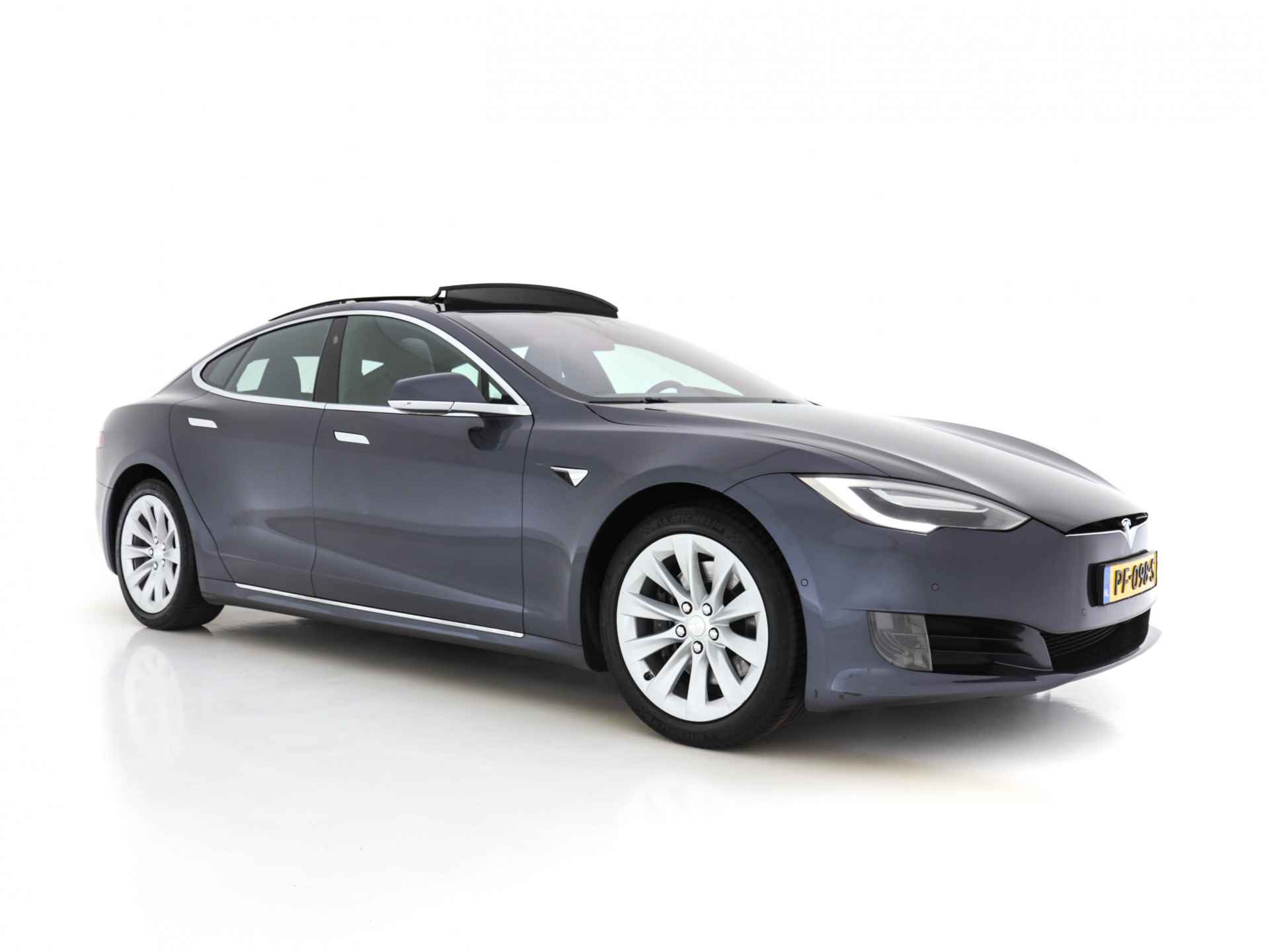 Tesla Model S 235 Kw Base [ 3-Fase ] (INCL-BTW) *PANO | AUTO-PILOT | KEYLESS | FULL-LED | 1/2-LEDER | NAVI-FULLMAP | SURROUND-VIEW | APP-CONNECT | LANE-ASSIST | VIRTUAL-COCKPIT | DAB | SPORT-SEATS | 19"ALU - 1/31