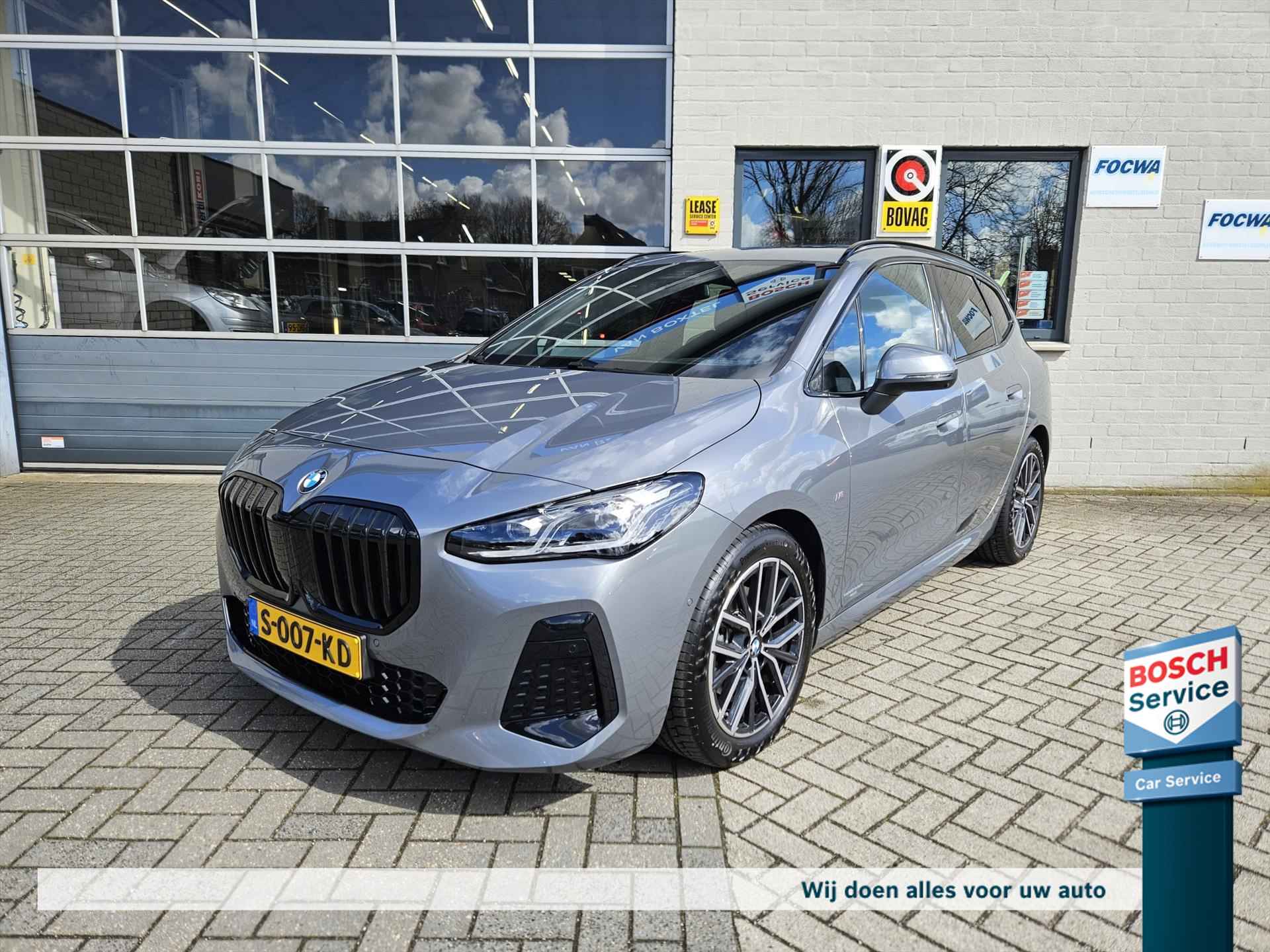 BMW 2-SERIE ACTIVE TOUR. 220i M-Sport Edition Automaat - 1/37