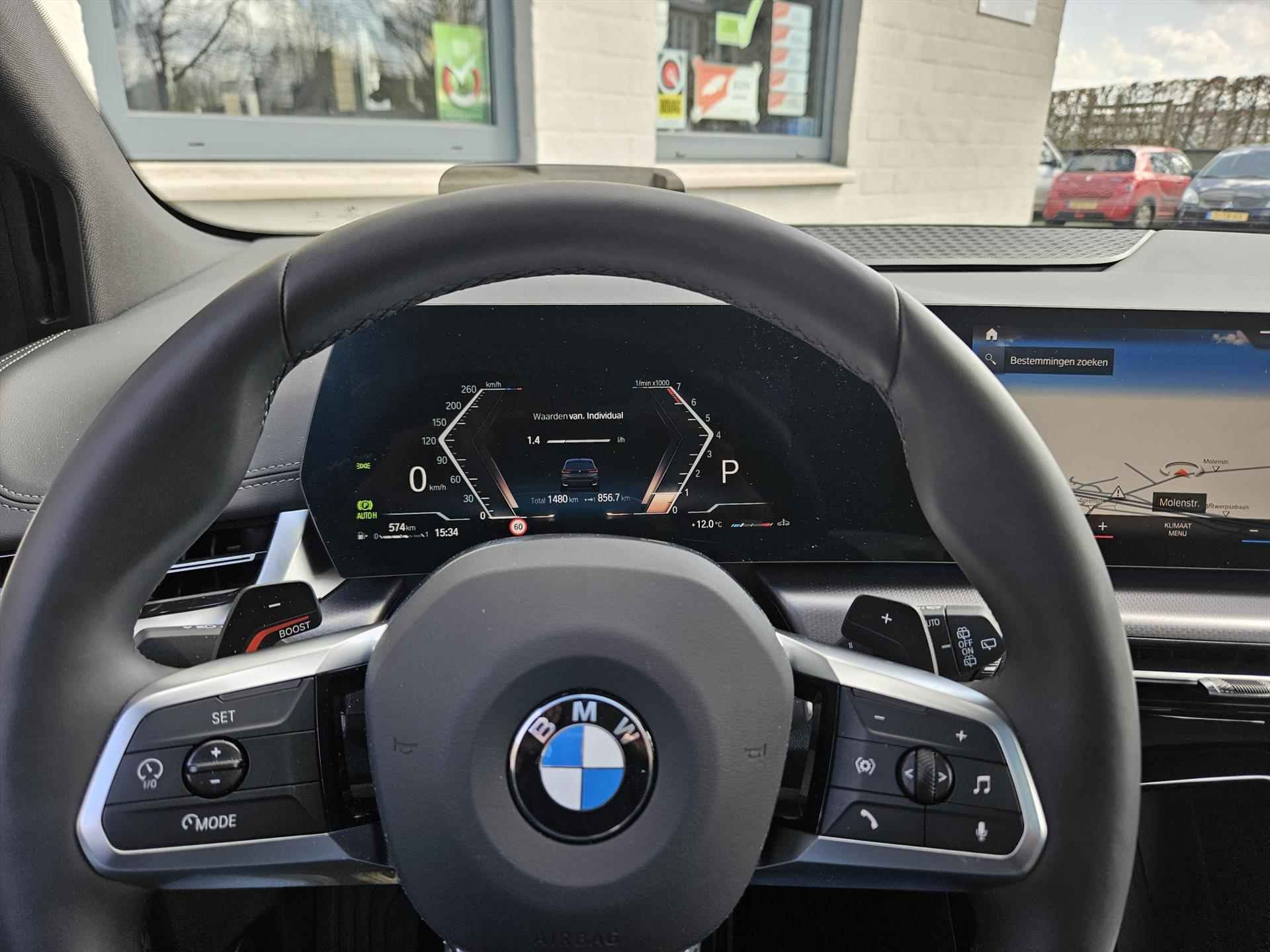BMW 2-SERIE ACTIVE TOUR. 220i M-Sport Edition Automaat - 18/37