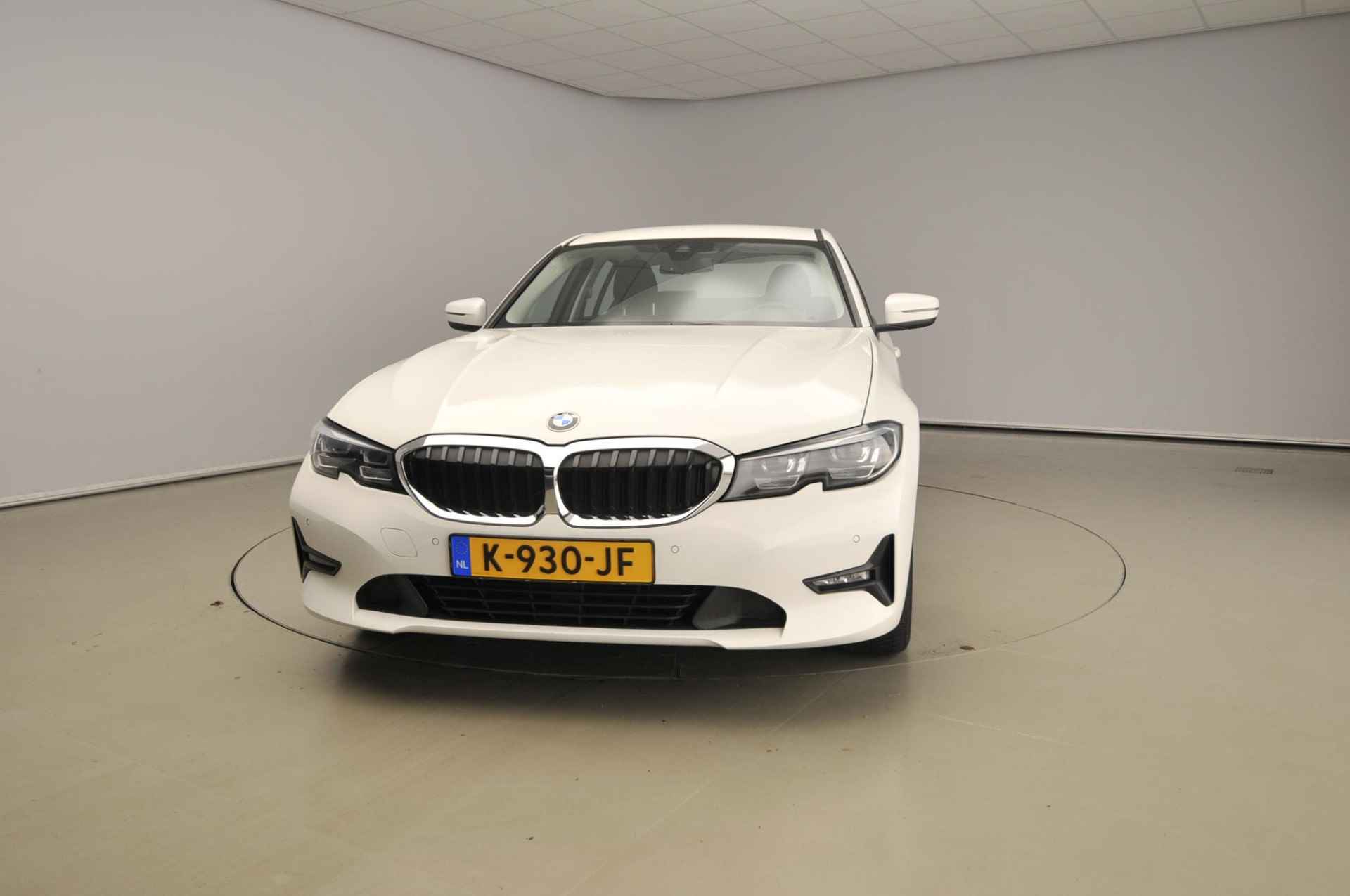 BMW 3 Serie Sedan 316d | LED | Navigatie | Trekhaak | Clima | Cruise controle | DAB | Alu 17 inch - 6/38