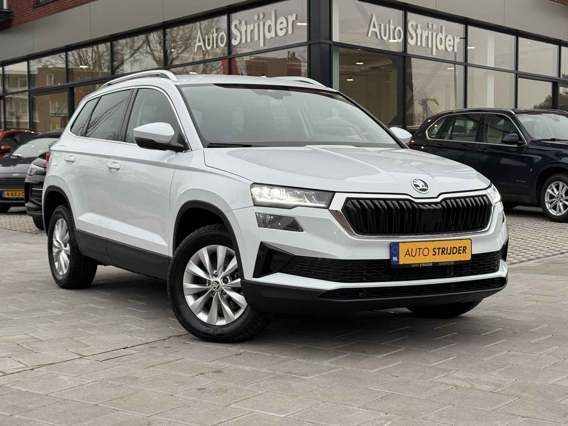 Skoda Karoq 1.5 TSI ACT Business Edition 150pk automaat | ECC | Camera | Carplay | 16LM - 29/32