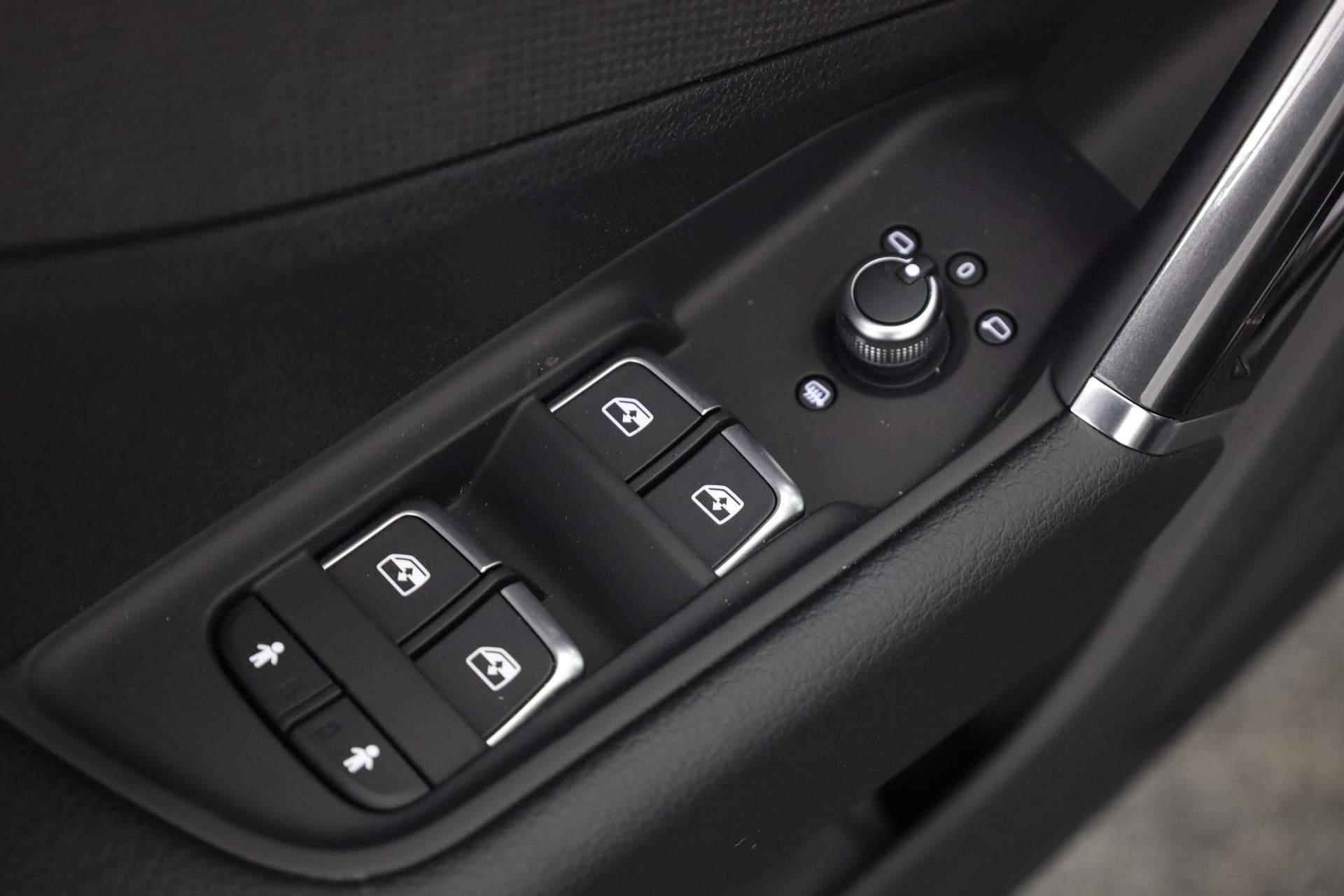 Audi Q2 S Edition 35 TFSI 150 pk | Assistentiepakket Parking | Comfortsleutel | Stoelverwarming voorin | - 22/42
