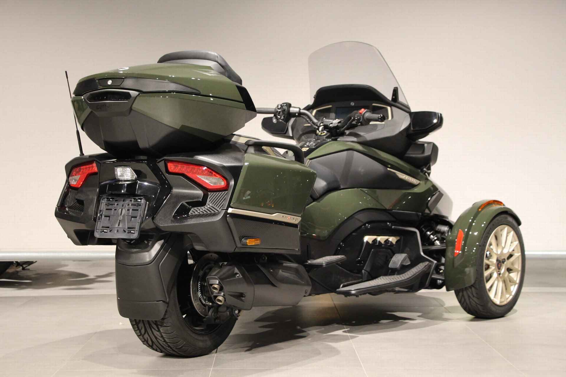 CAN-AM SPYDER RT LIMITED SEA TO SKY - 7/21