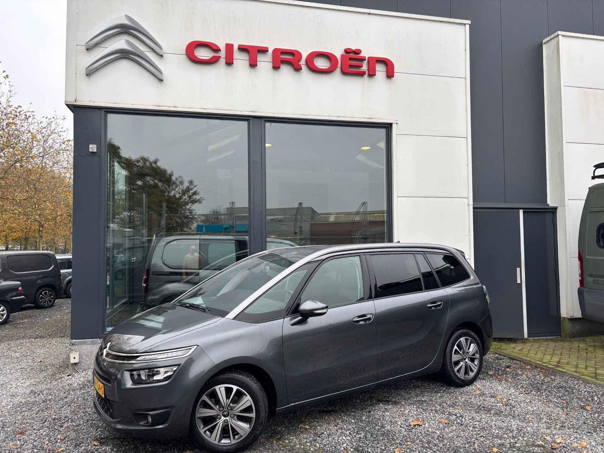 Citroen Grand C4 Picasso 1.2 PureTech Business | 7 persoons! | Rijklaar geleverd incl 12 maanden BOVAG garantie! | - 2/20