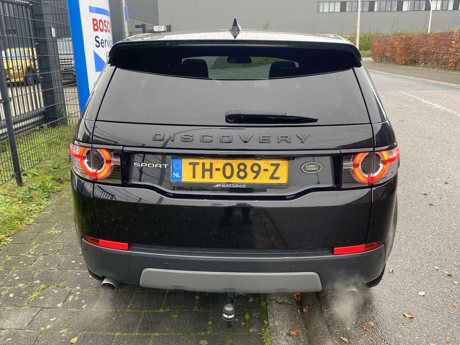 Land Rover Discovery Sport 2.0 Si4 240pk aut. 4WD Urban Series SE Dynamic NL-auto van 1e eig met o.a. panodak, leer, Bi-xenon, Meridian, winterpakket, etc. - 12/31