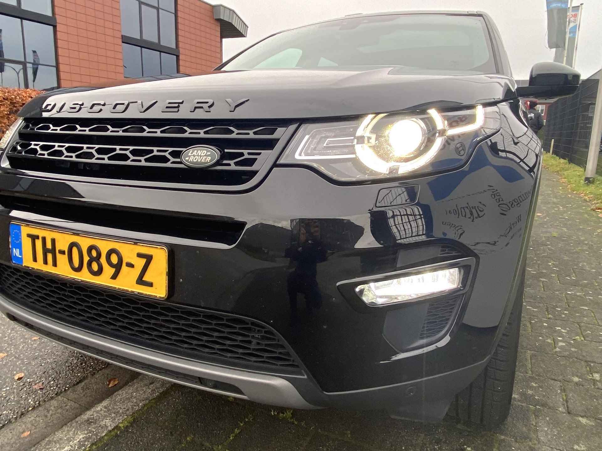 Land Rover Discovery Sport 2.0 Si4 240pk aut. 4WD Urban Series SE Dynamic NL-auto van 1e eig met o.a. panodak, leer, Bi-xenon, Meridian, winterpakket, etc. - 19/31