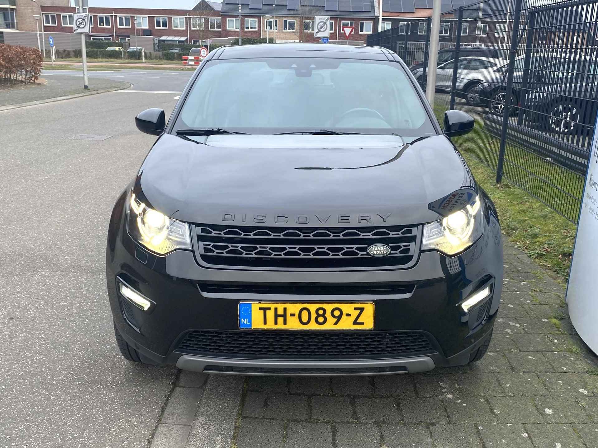 Land Rover Discovery Sport 2.0 Si4 240pk aut. 4WD Urban Series SE Dynamic NL-auto van 1e eig met o.a. panodak, leer, Bi-xenon, Meridian, winterpakket, etc. - 9/37