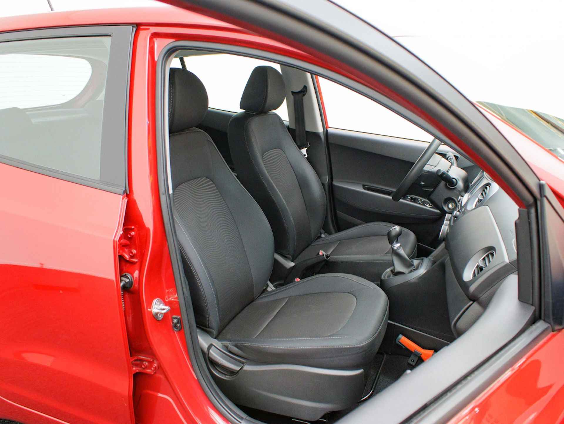 Hyundai i10 1.0i Comfort Smart | Navigatie | Trekhaak fietsendrager - 19/42