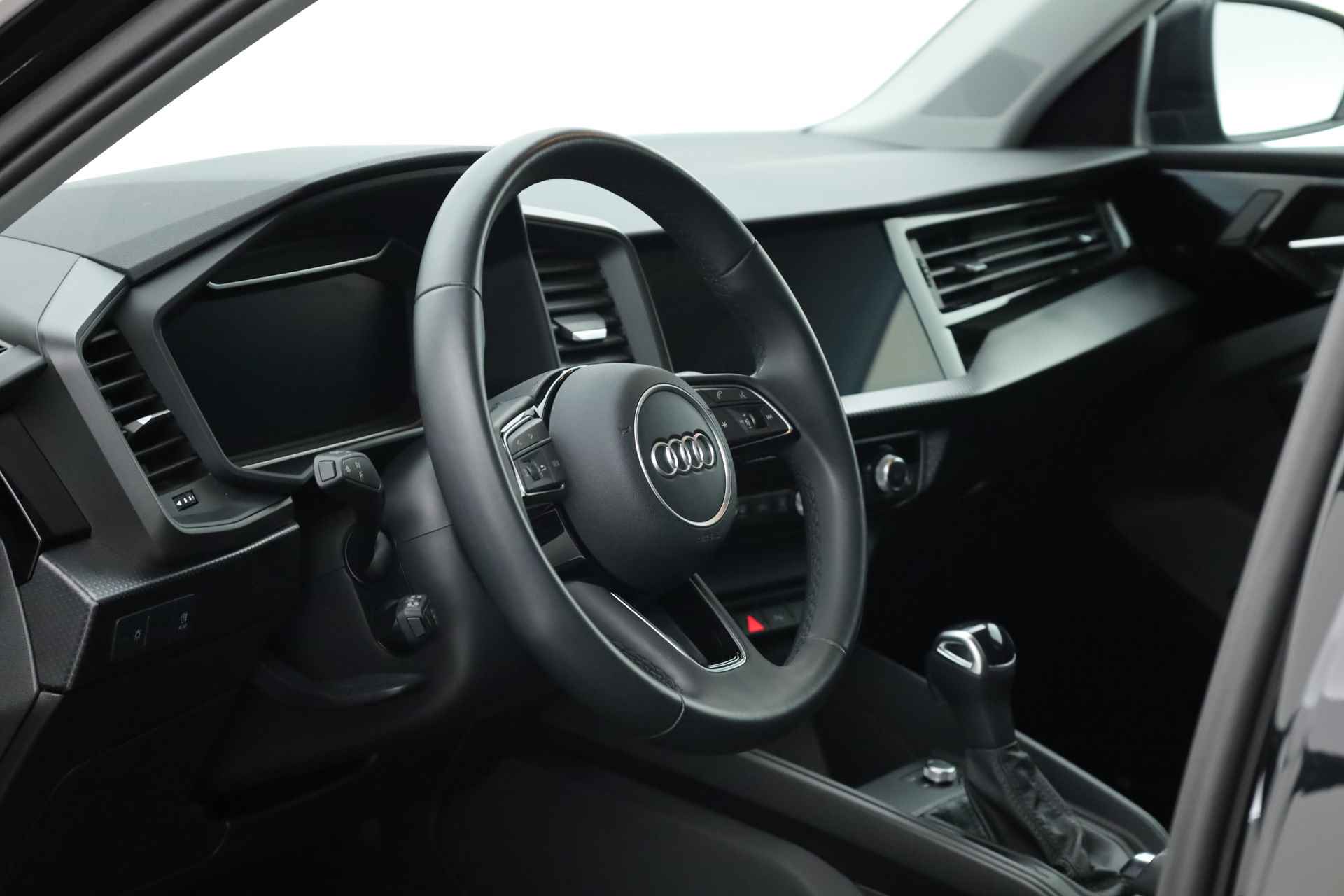 Audi A1 Sportback 30 TFSI S Line Automaat | Navi | Stoelverw. | PDC V+A | Clima | 17'' - 4/26