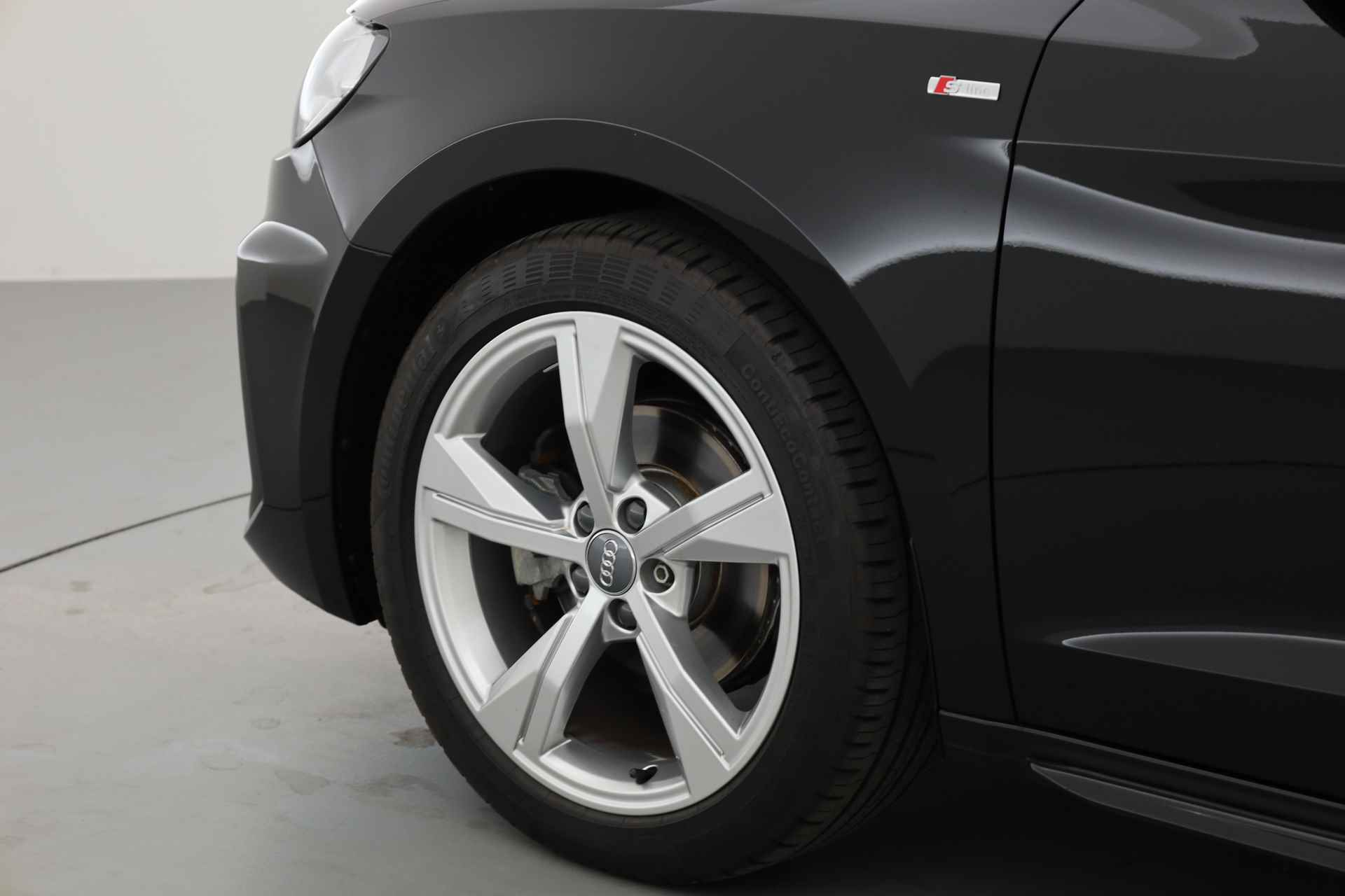 Audi A1 Sportback 30 TFSI S Line Automaat | Navi | Stoelverw. | PDC V+A | Clima | 17'' - 24/26