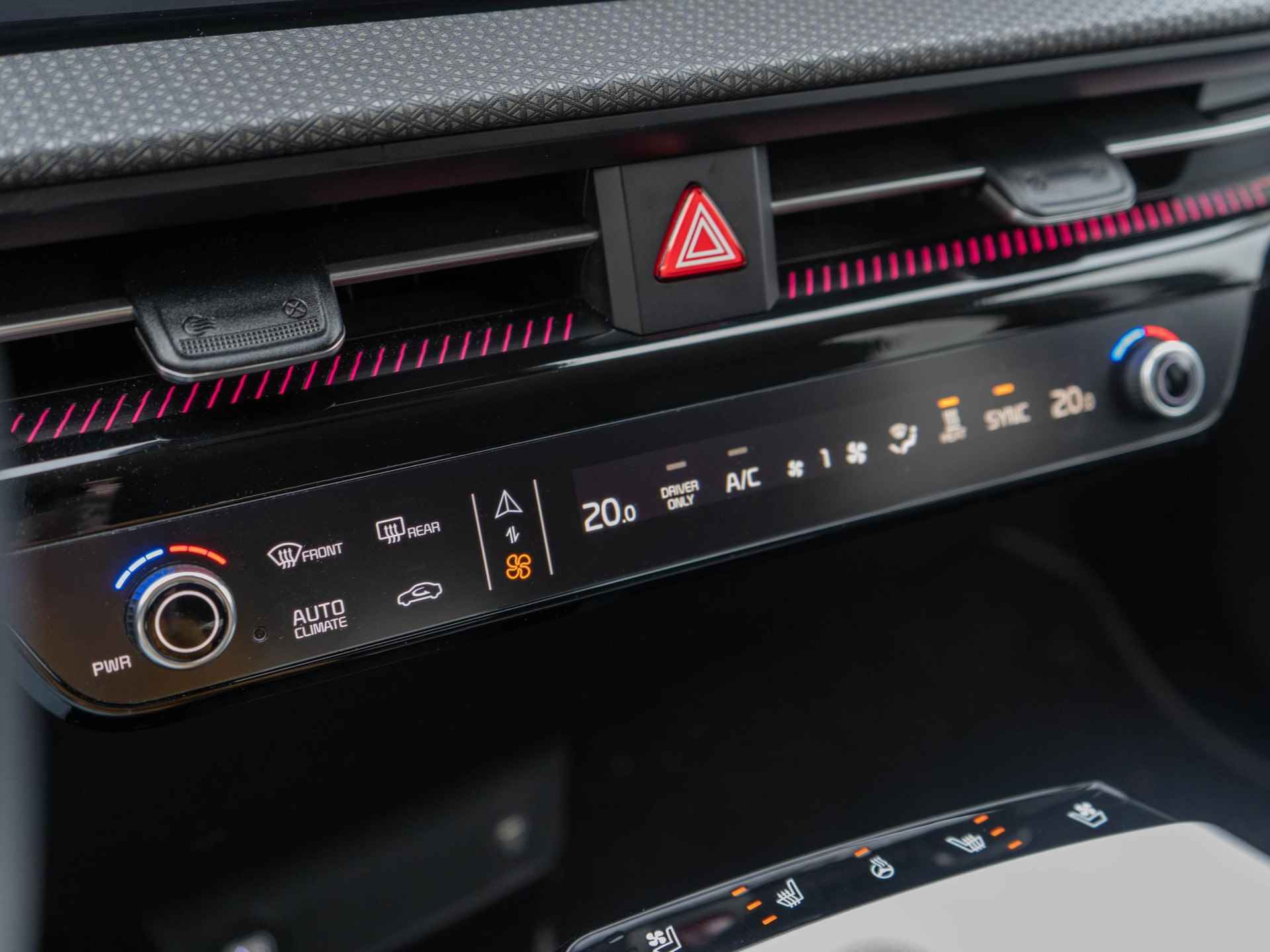 Kia EV6 Plus 77.4 kWh | LED | Stoel-Stuurverw. en ventilatie | Adapt Cruise | Leder | Navi+Carplay - 19/36