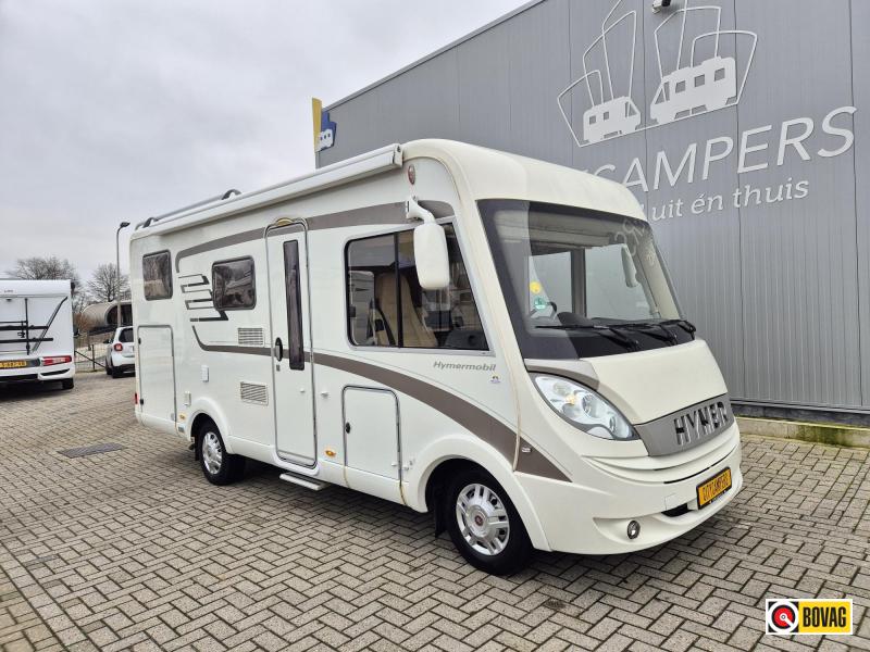 Hymer B514  Hefbed / Zonnepanelen