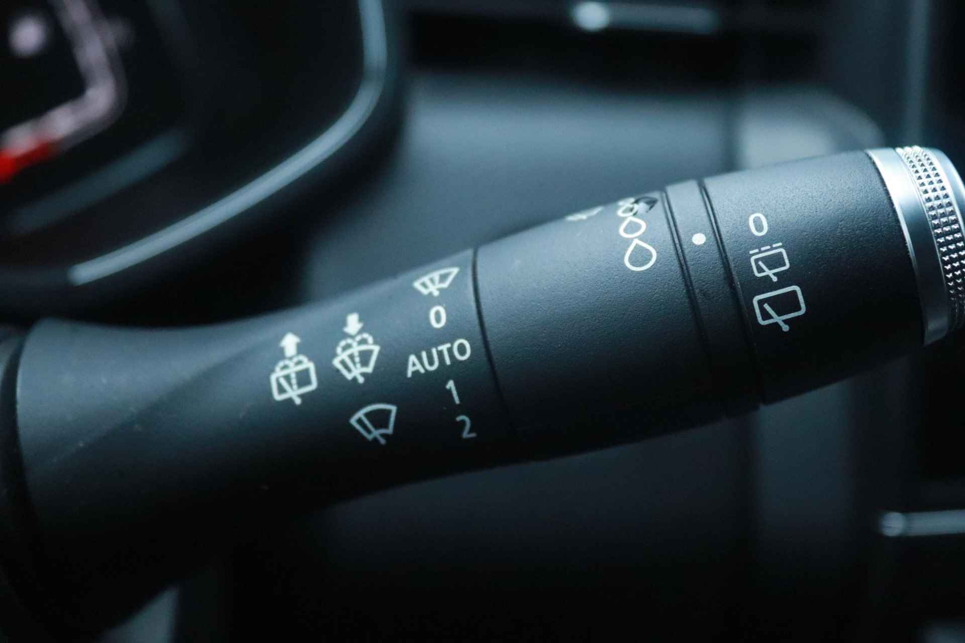 Renault Clio 1.3 TCe 130 EDC Intens | Automaat | 130 PK | 1e Eig. | 17" LMV | A. Camera | Cruise | Dealer Onderhouden | Geen Import! - 18/28