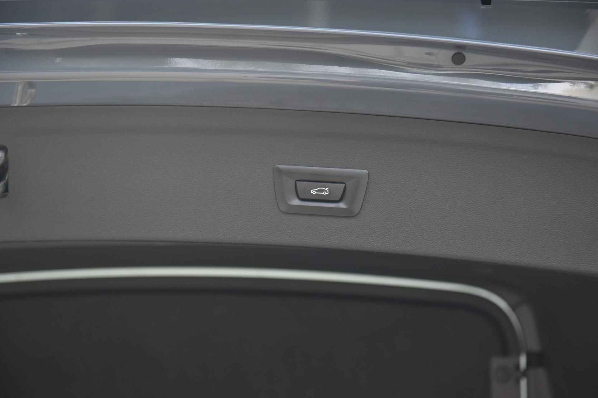BMW iX xDrive40 Sport Stoelventilatie / Head Up Display / Stoelverwarming / 21 Inch / 4 Zone Airco - 11/25