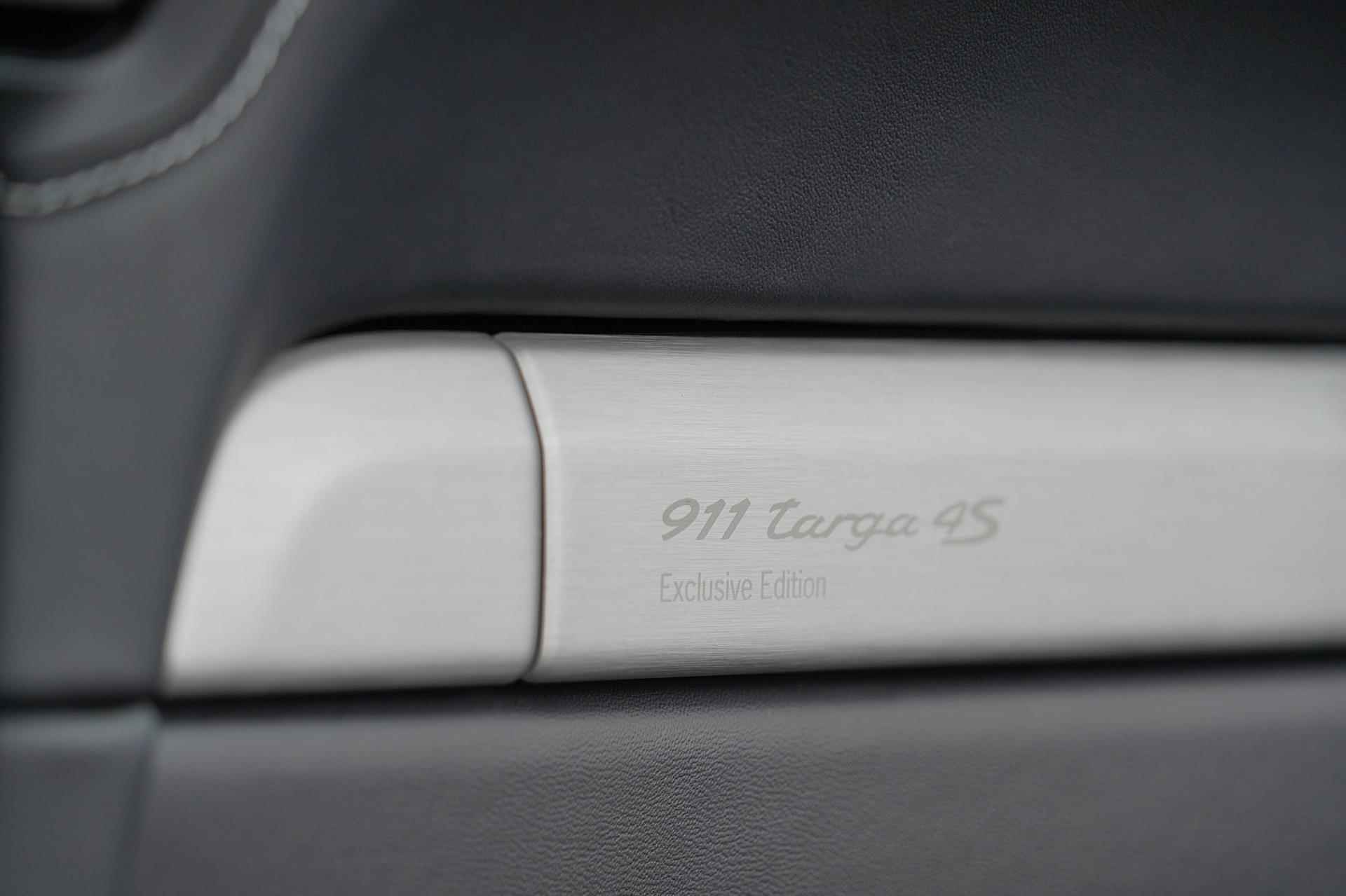 Porsche 911 3.8 Targa 4S Exclusive Edition 1of15 / Powerkit / PCCB / Burmester / Orig. NL & Full options! - 22/59