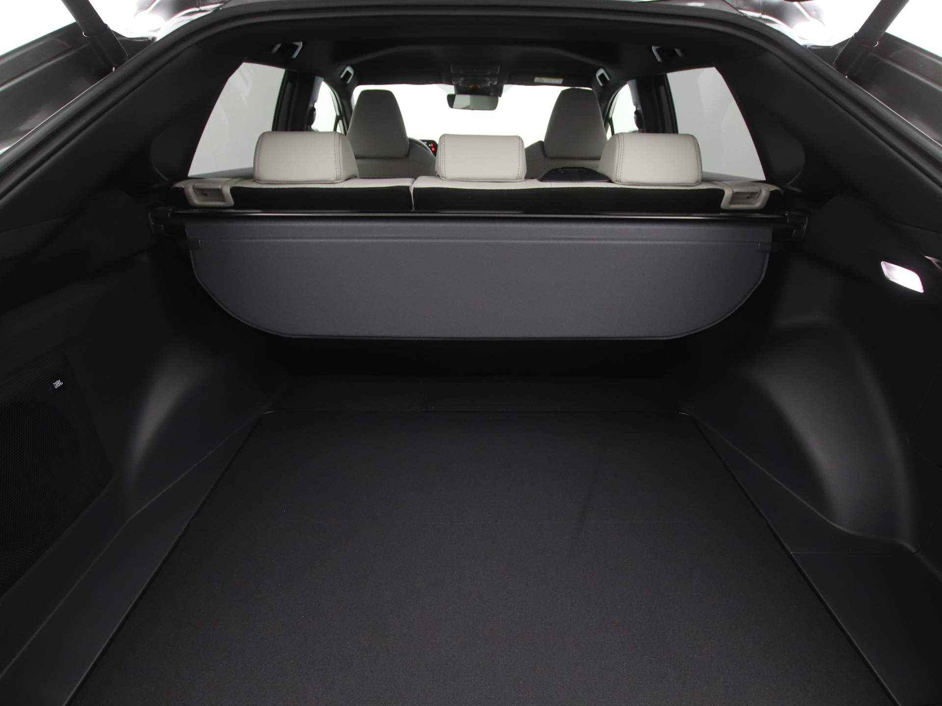 Toyota Bz4x Premium 71 kWh *Demo* | Ivoor Leder Interieur | JBL-Audio | Solar Roof - 32/49