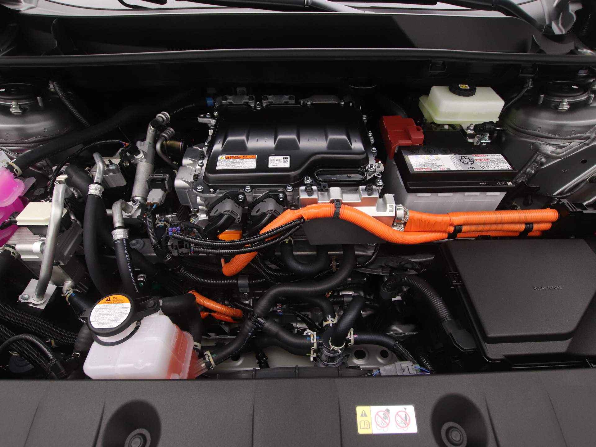 Toyota Bz4x Premium 71 kWh *Demo* | Ivoor Leder Interieur | JBL-Audio | Solar Roof - 36/49