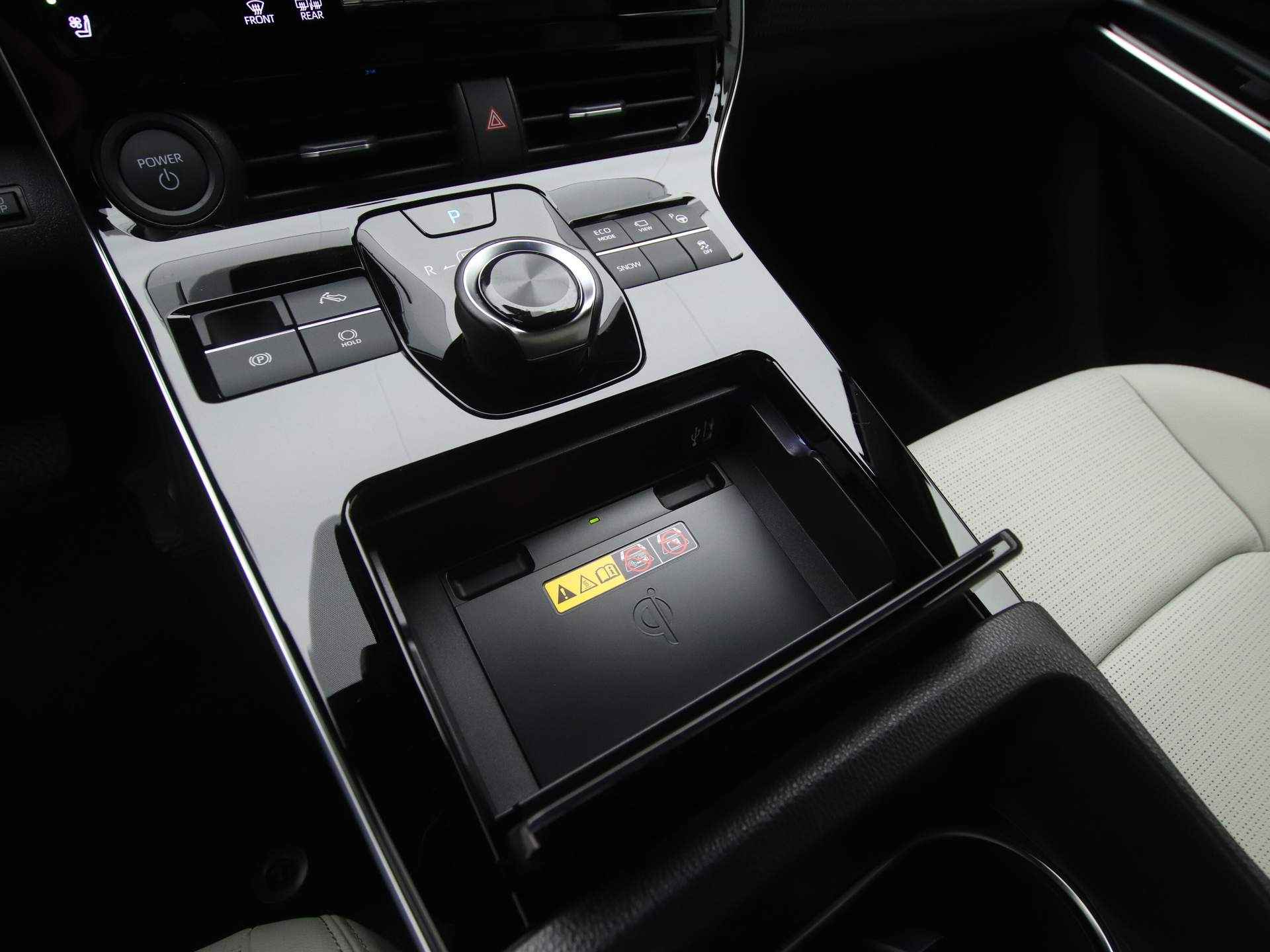 Toyota Bz4x Premium 71 kWh *Demo* | Ivoor Leder Interieur | JBL-Audio | Solar Roof - 47/49