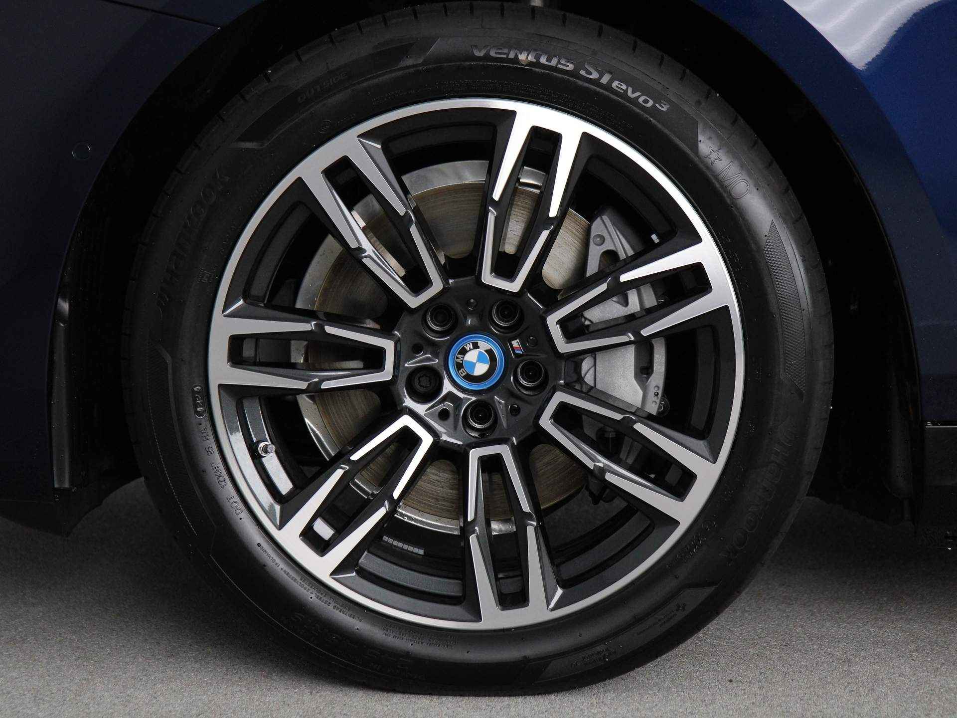 BMW i5 eDrive40 M-Sport - 20/28