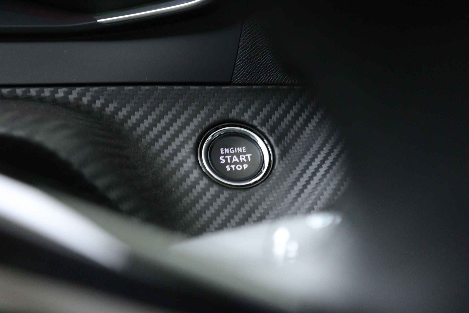 Peugeot e-208 EV Active Pack 50 kWh 135PK | Parkeersensoren | Apple/Android Carplay | Clima | LED | Bluetooth | Spraakbediening | Lane-Assist - 9/28