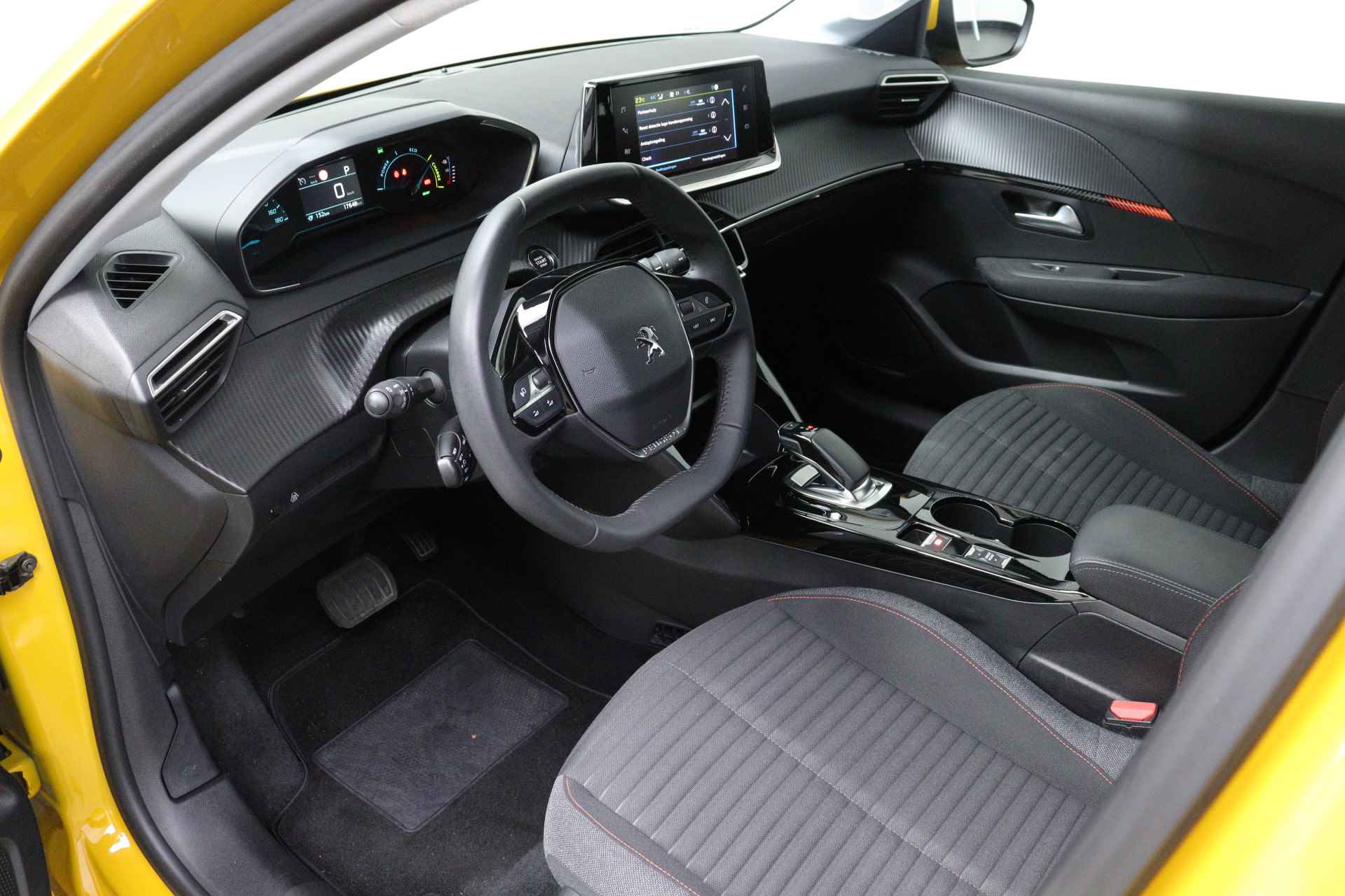 Peugeot e-208 EV Active Pack 50 kWh 135PK | Parkeersensoren | Apple/Android Carplay | Clima | LED | Bluetooth | Spraakbediening | Lane-Assist - 17/28