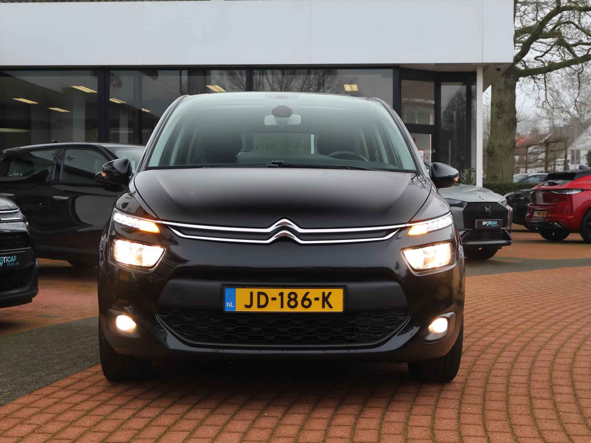 Citroen C4 Picasso PureTech 130PK S&S H6 Selection, Rijklaarprijs | Navigatie | Trekhaak | Bluetooth | 17inch wielen - 50/63